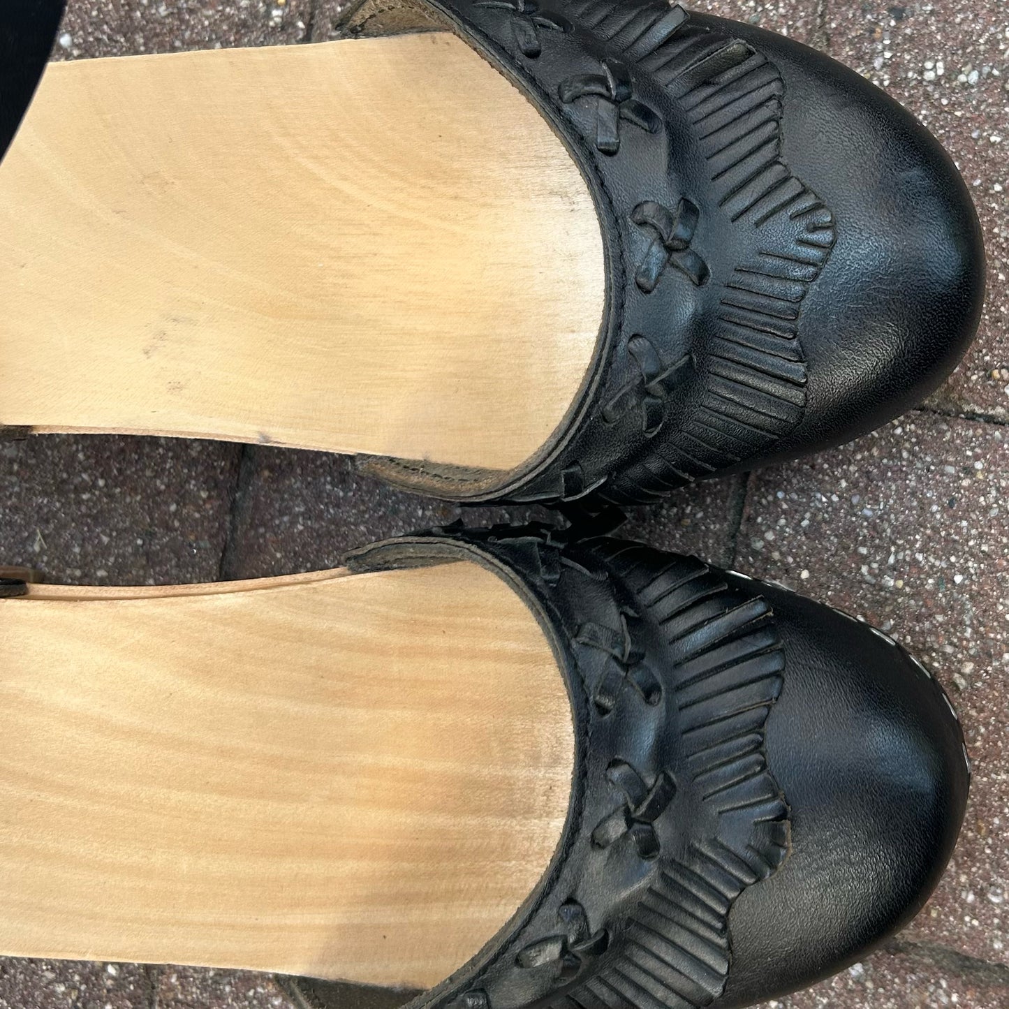 Swedish Hasbeens Size 38 Clogs