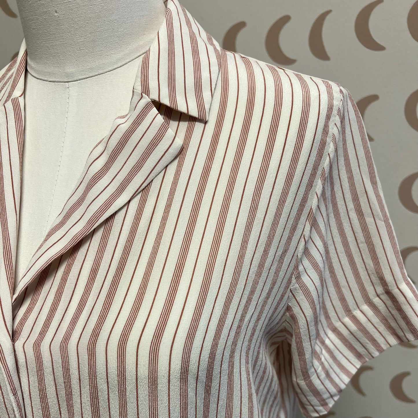 Everlane Size 2 Shirt