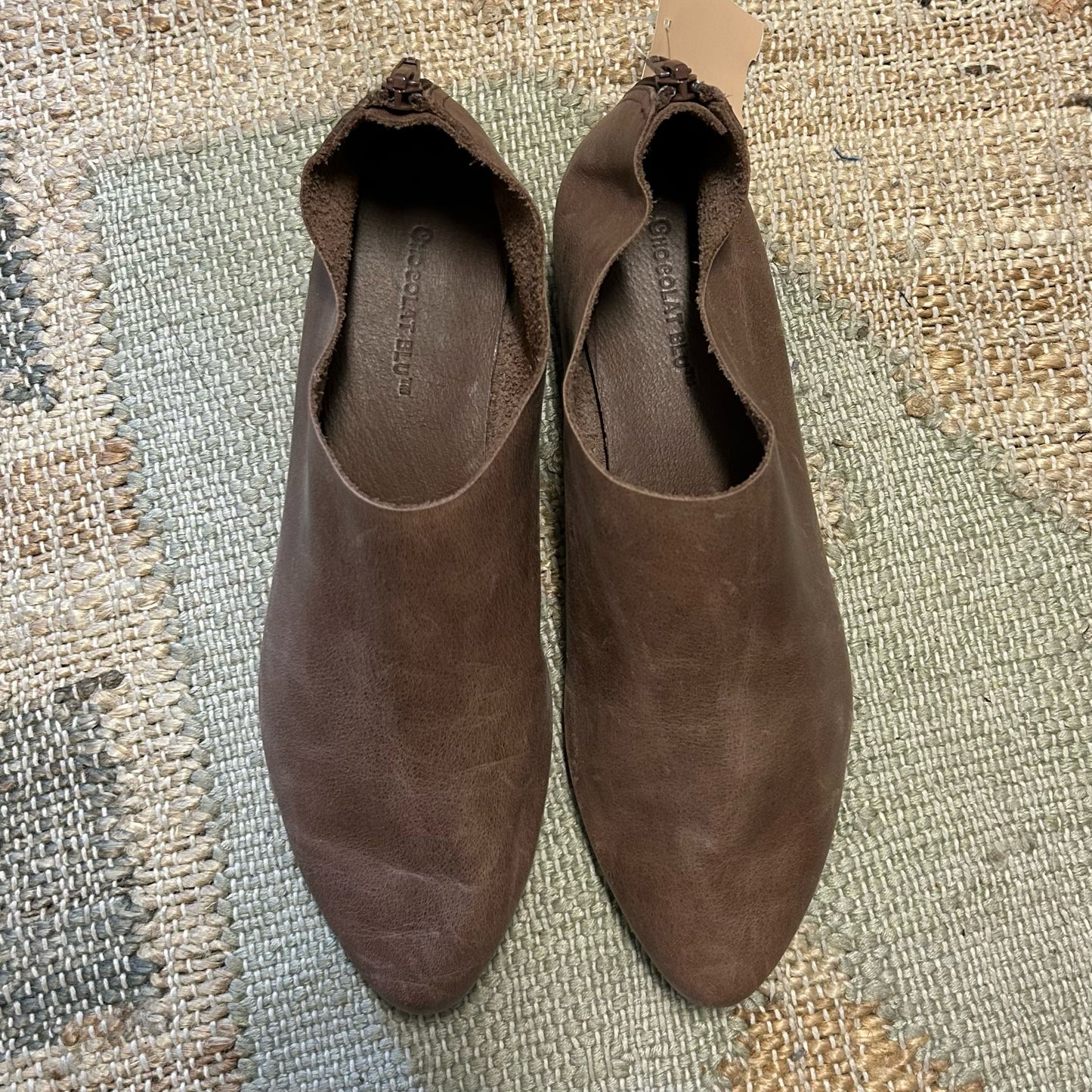 Chocolate Blu Size 8.5 Shoes