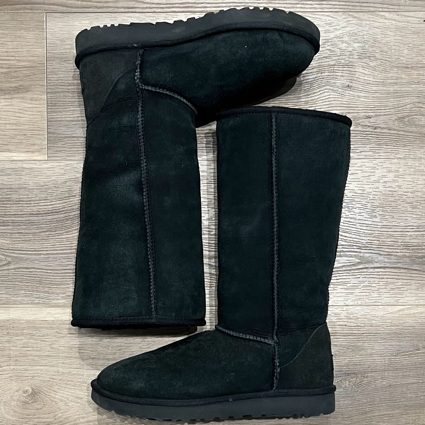 UGG Size 9 Boots