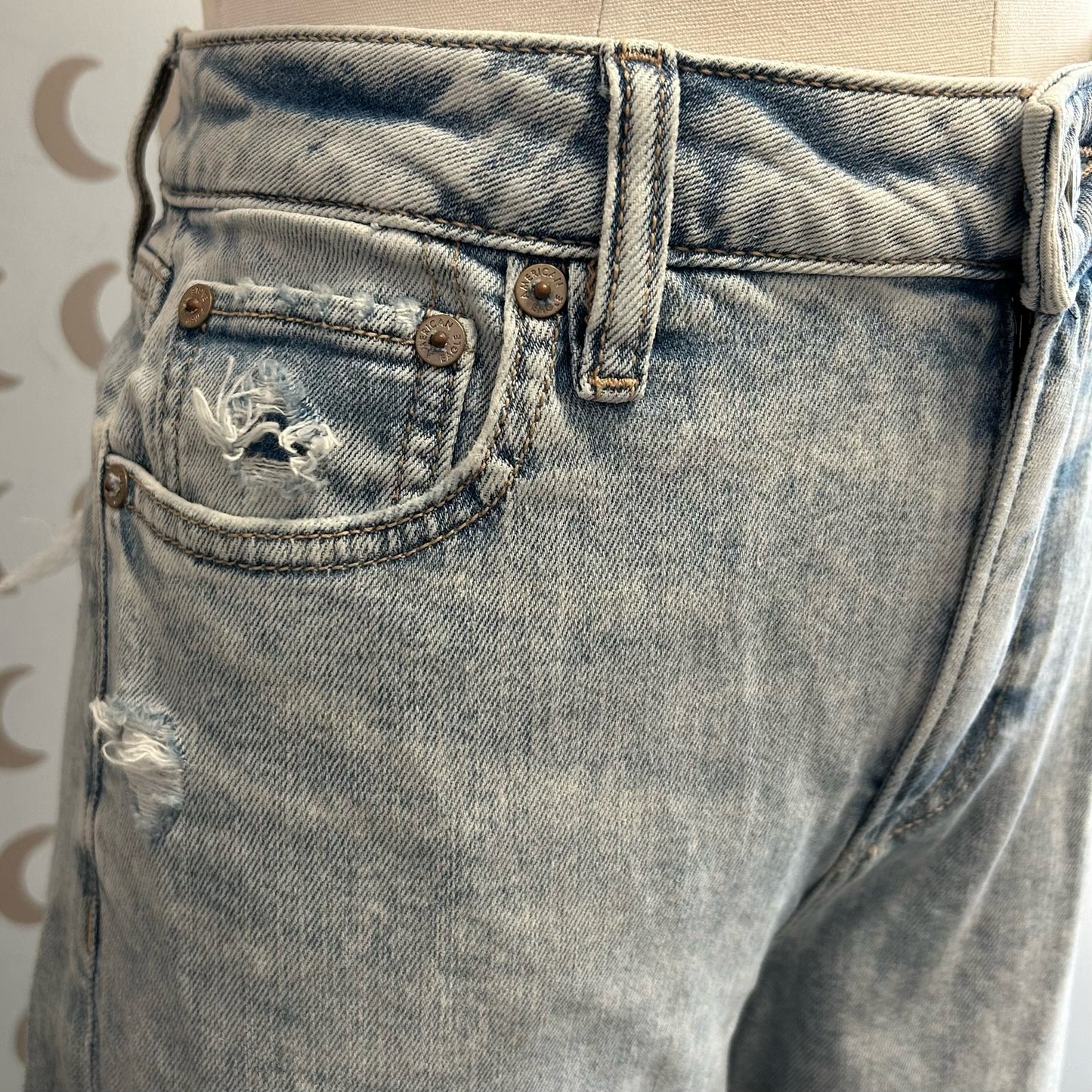 American Eagle Size 4 Jeans