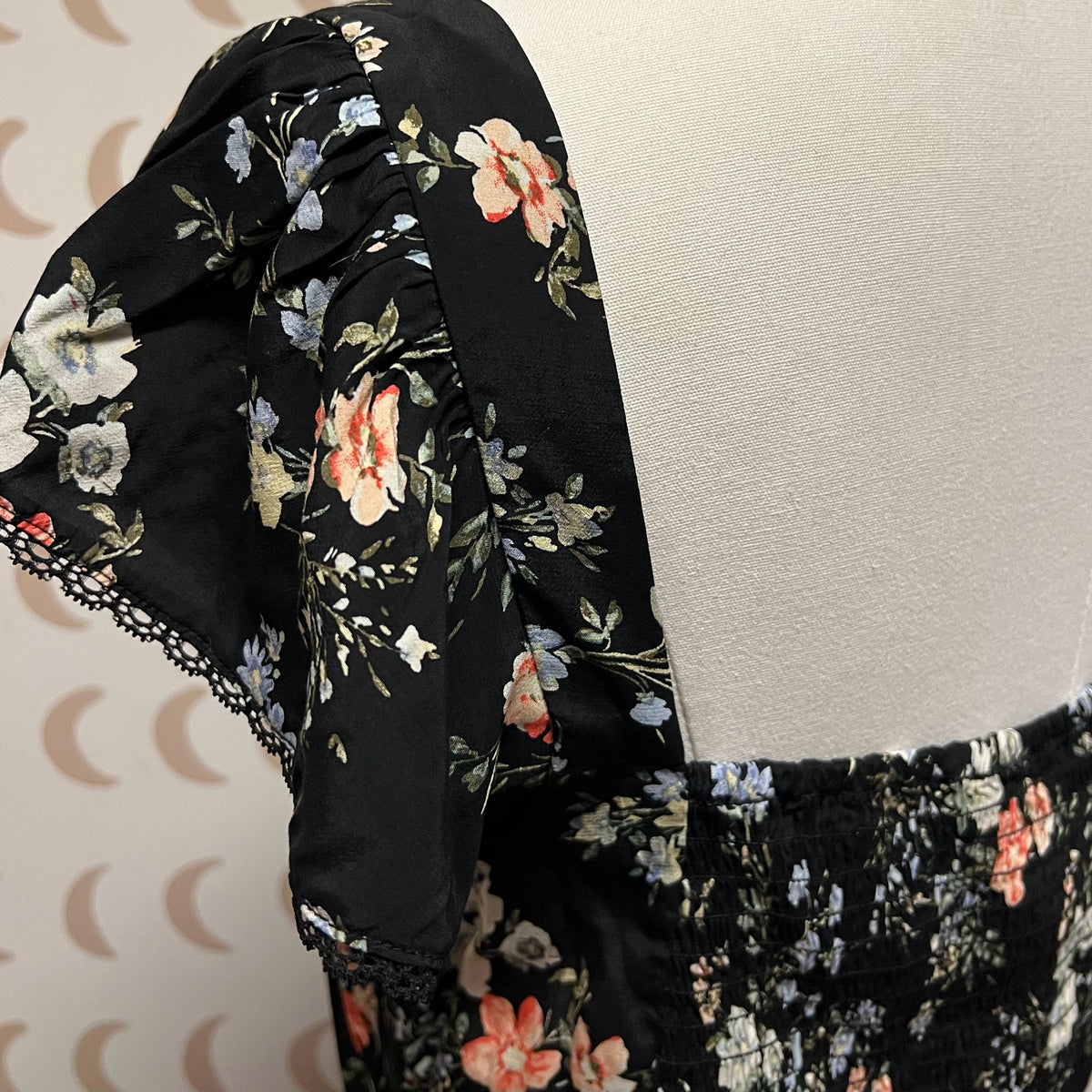 Gap Size Medium Dress