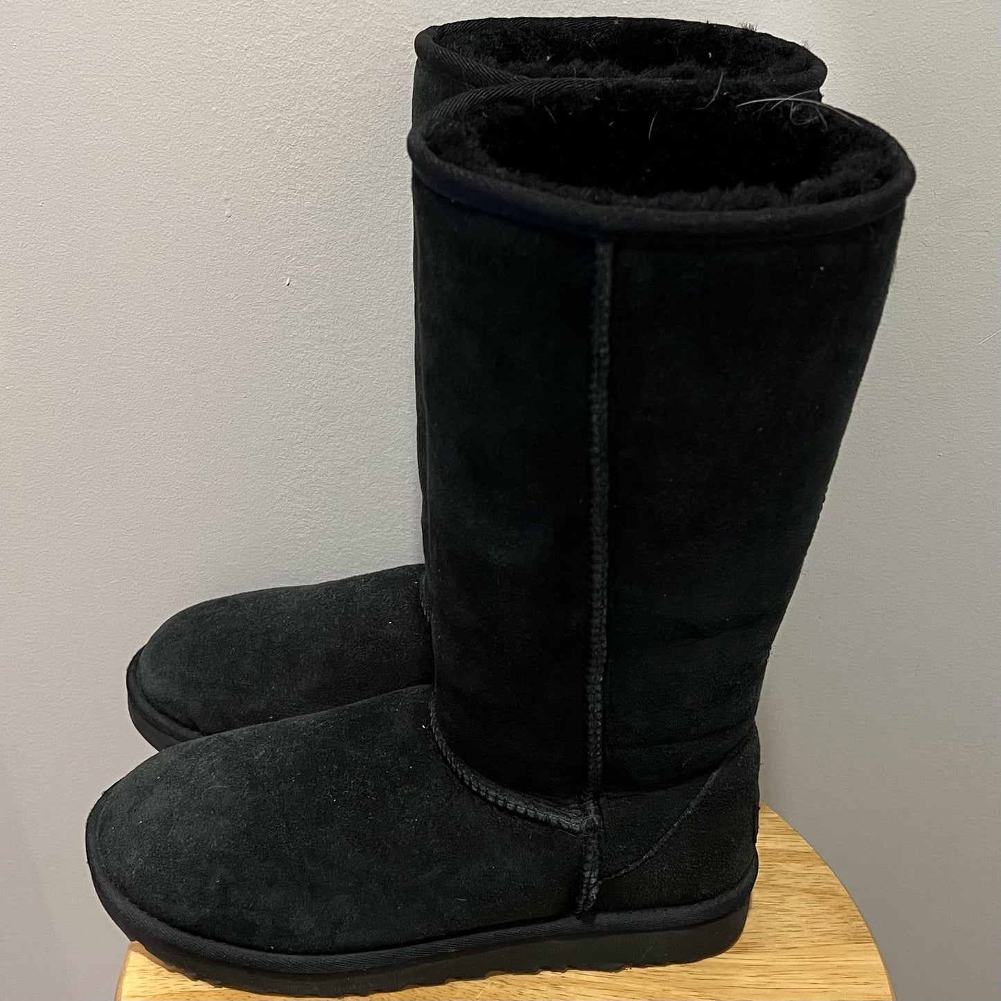 UGG Size 9 Boots