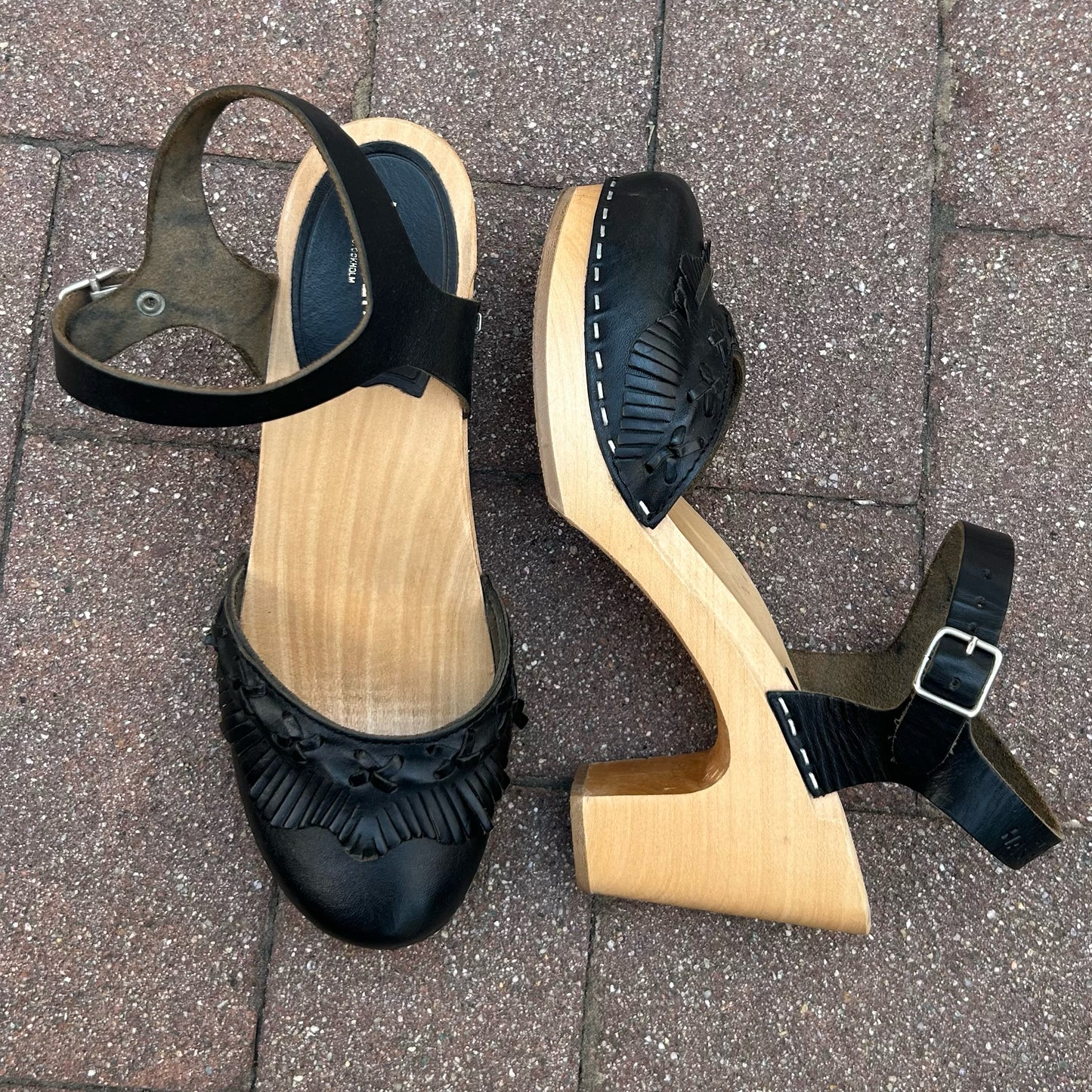 Swedish Hasbeens Size 38 Clogs
