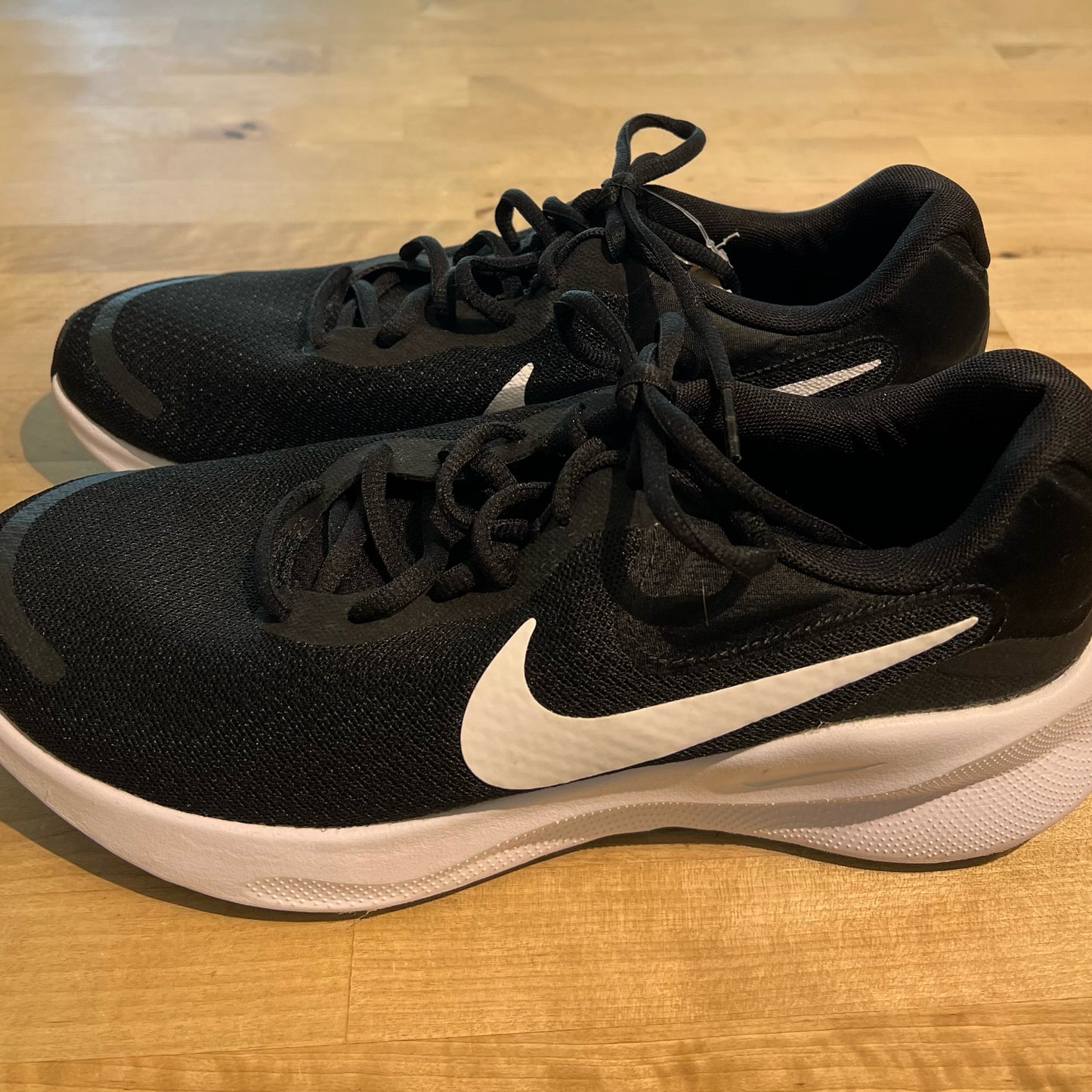 NIKE Size 10 Sneakers