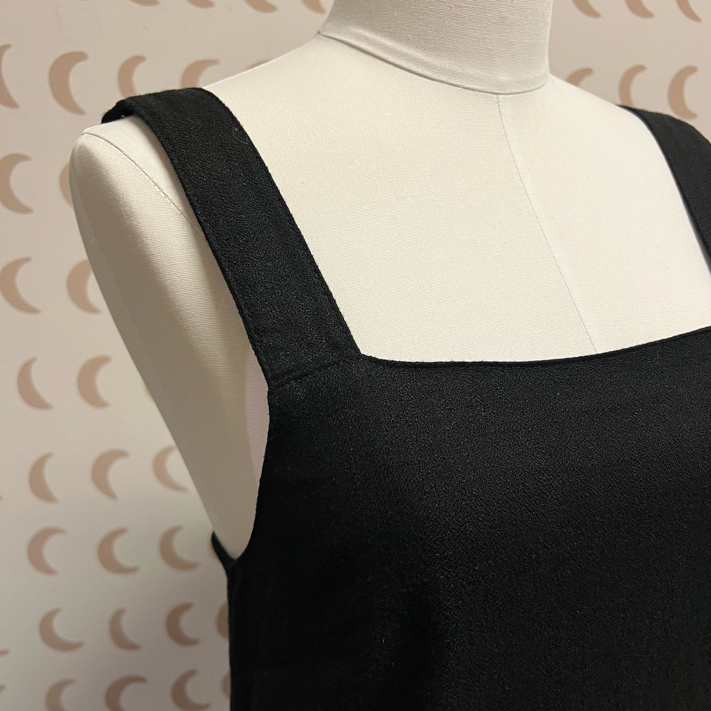 Trois Size 1 Dress