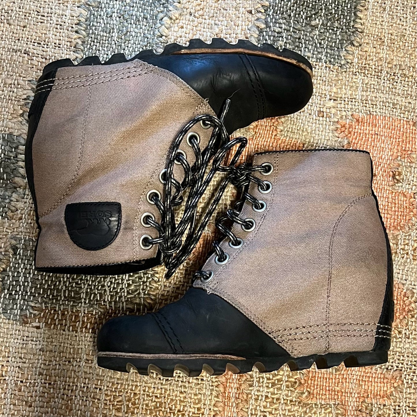 Sorel Size 8 Boots