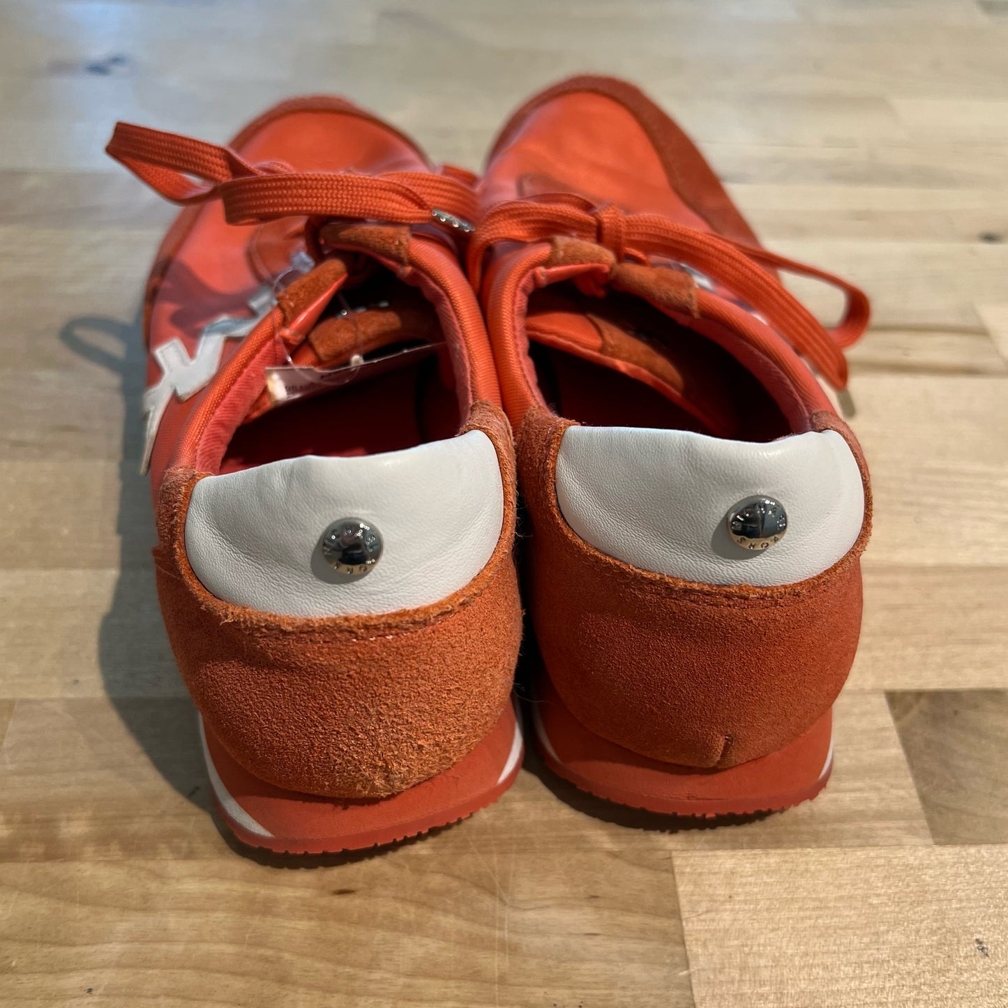 Michael Michael Kors Size 8 Sneakers