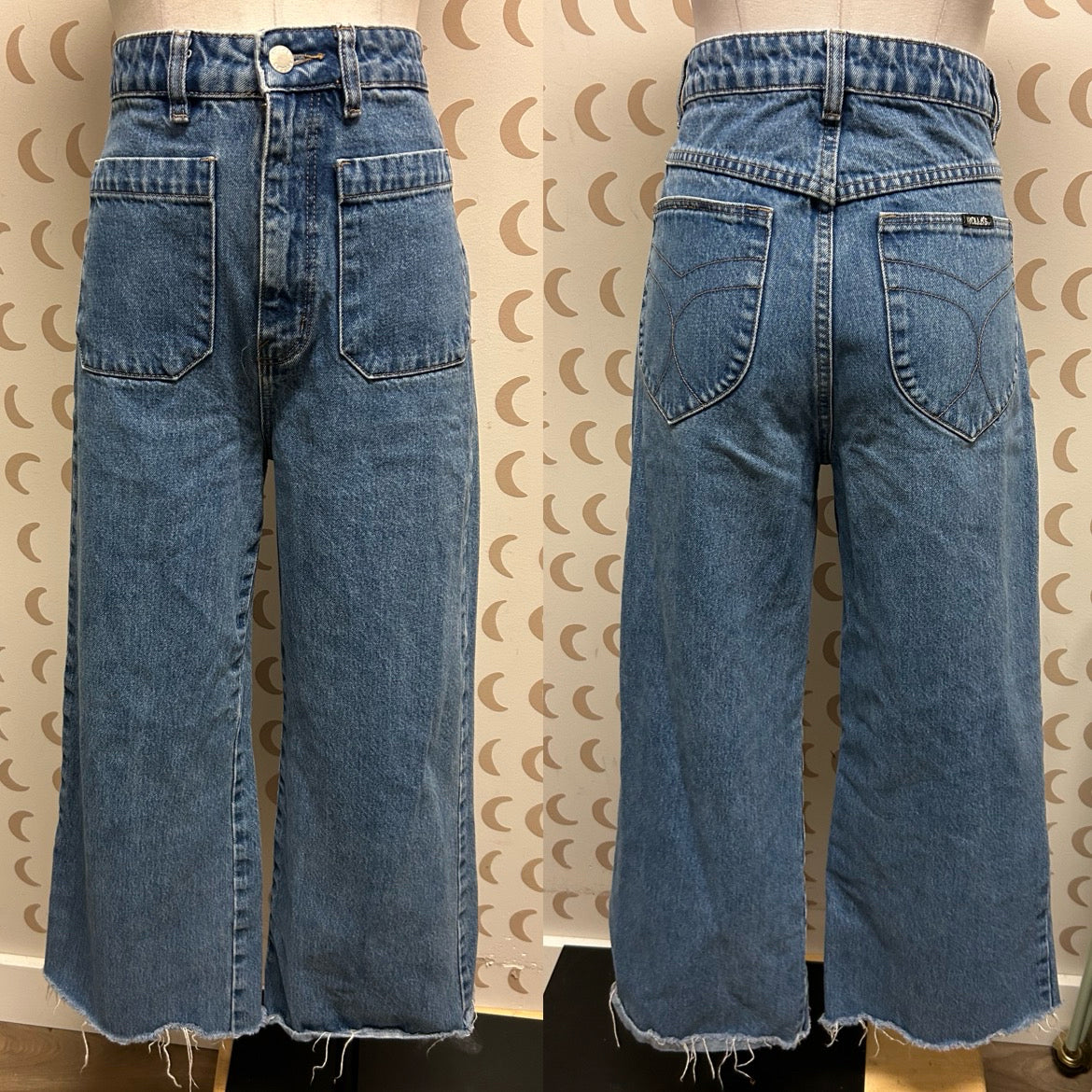 Rollas Size 29 Jeans