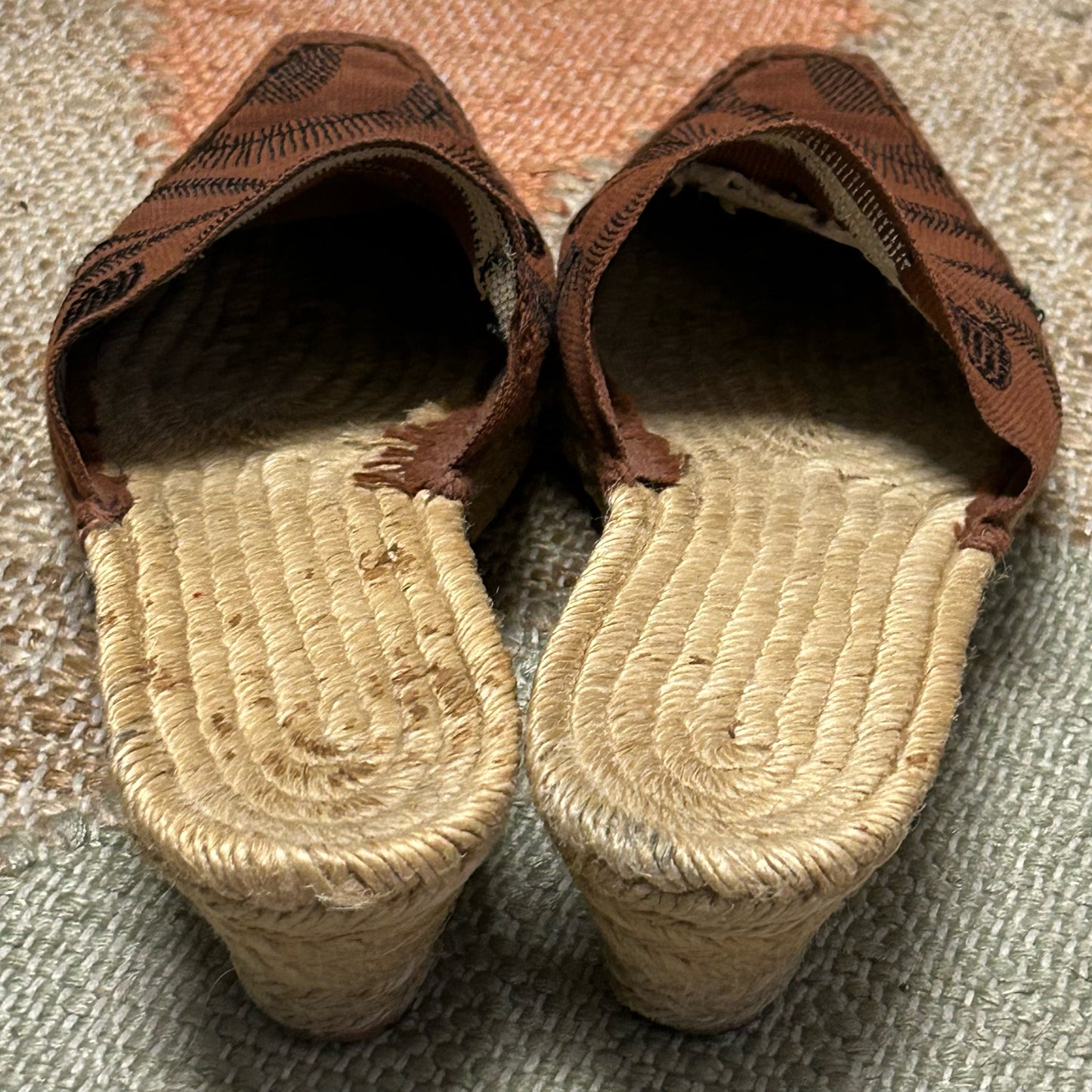 Label Unknown Size 38 Sandals