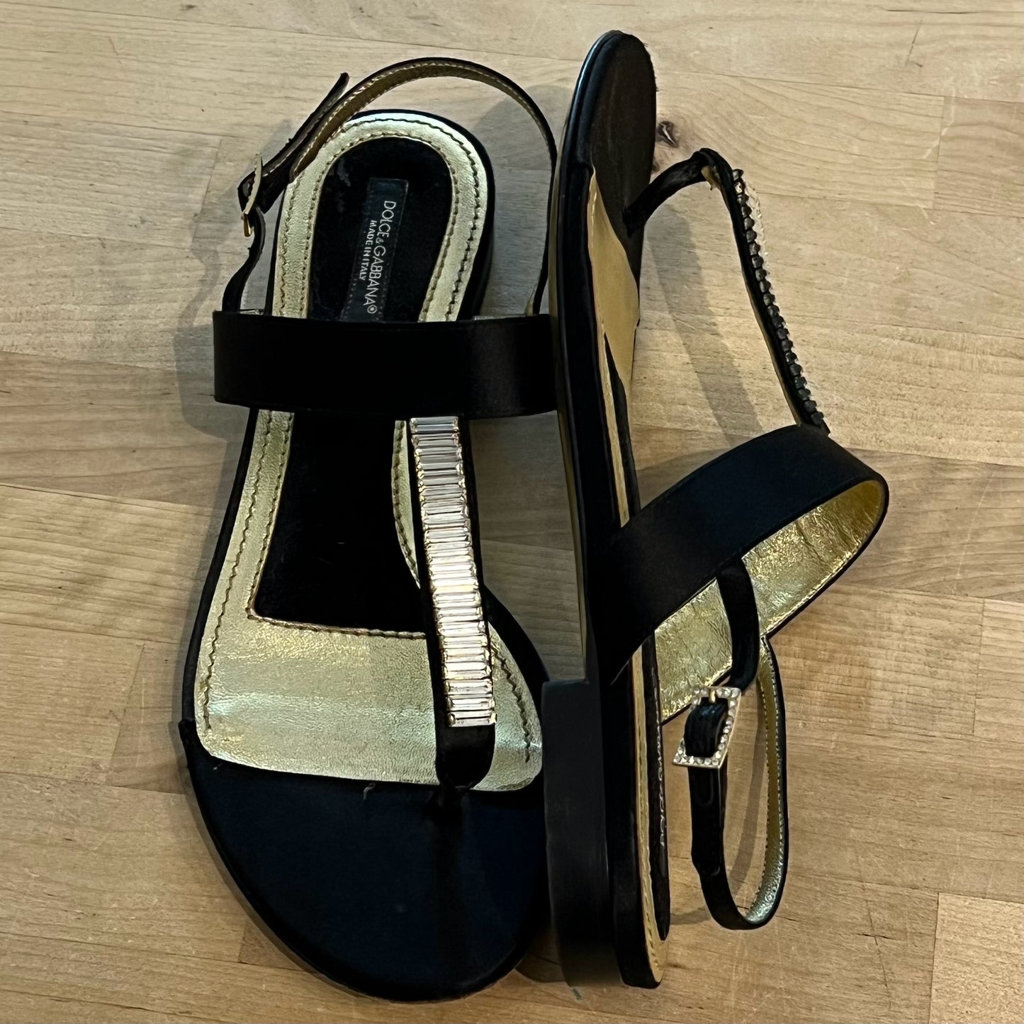 Dolce & Gabbana Size 37 Sandals