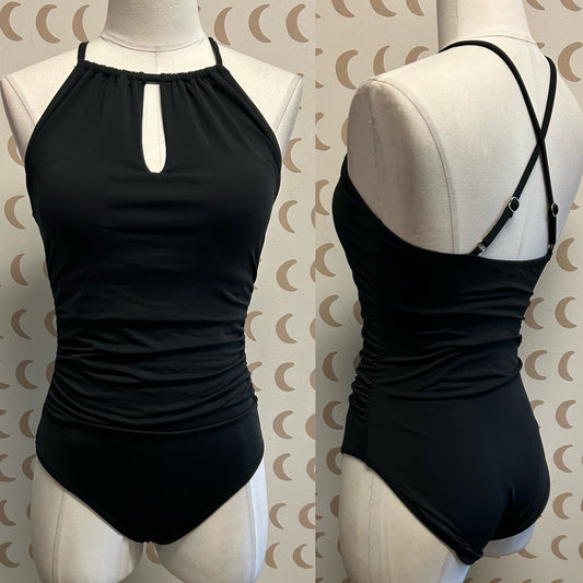 Garnet Hill Size 6 Swimsuit
