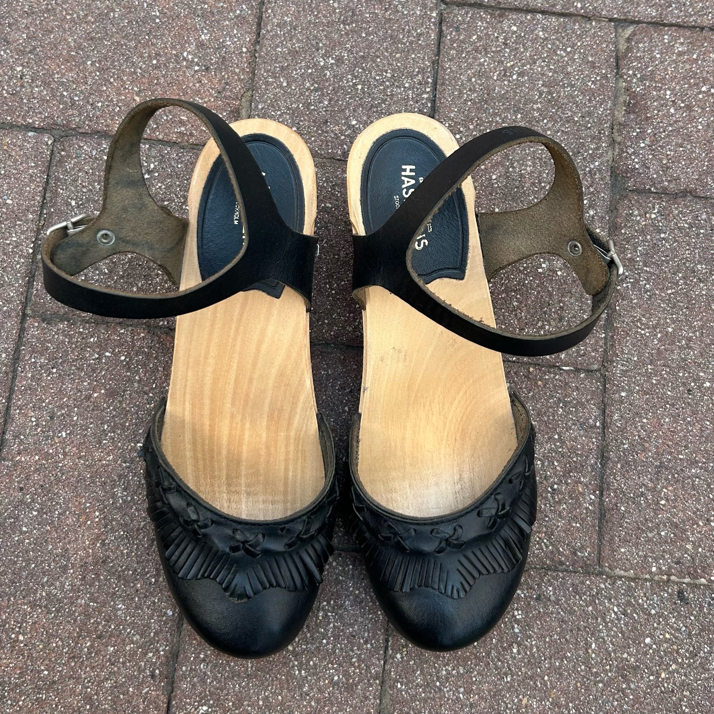 Swedish Hasbeens Size 38 Clogs