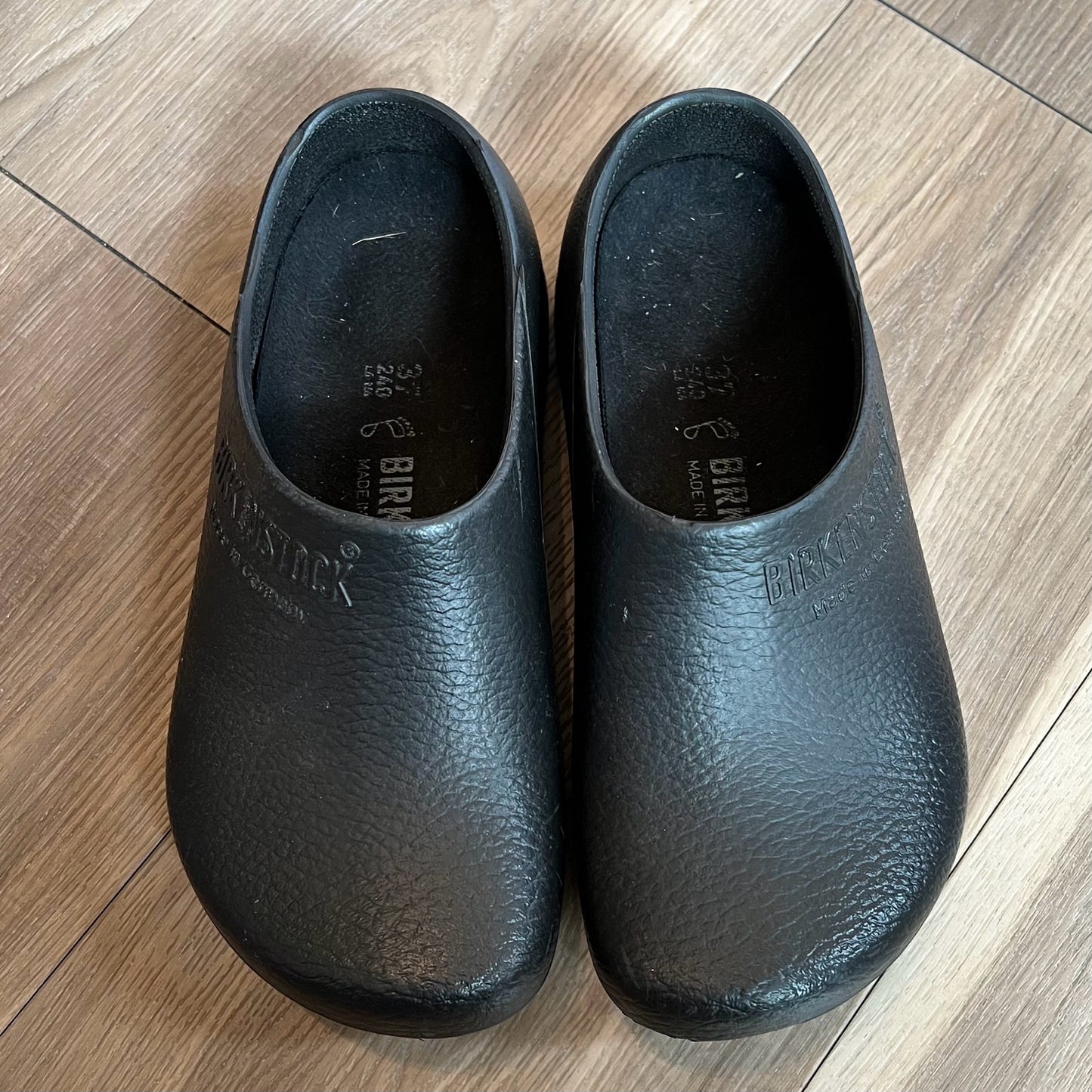 Birkenstock Size 37 Clogs