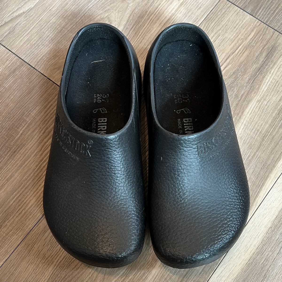 Birkenstock Size 37 Clogs