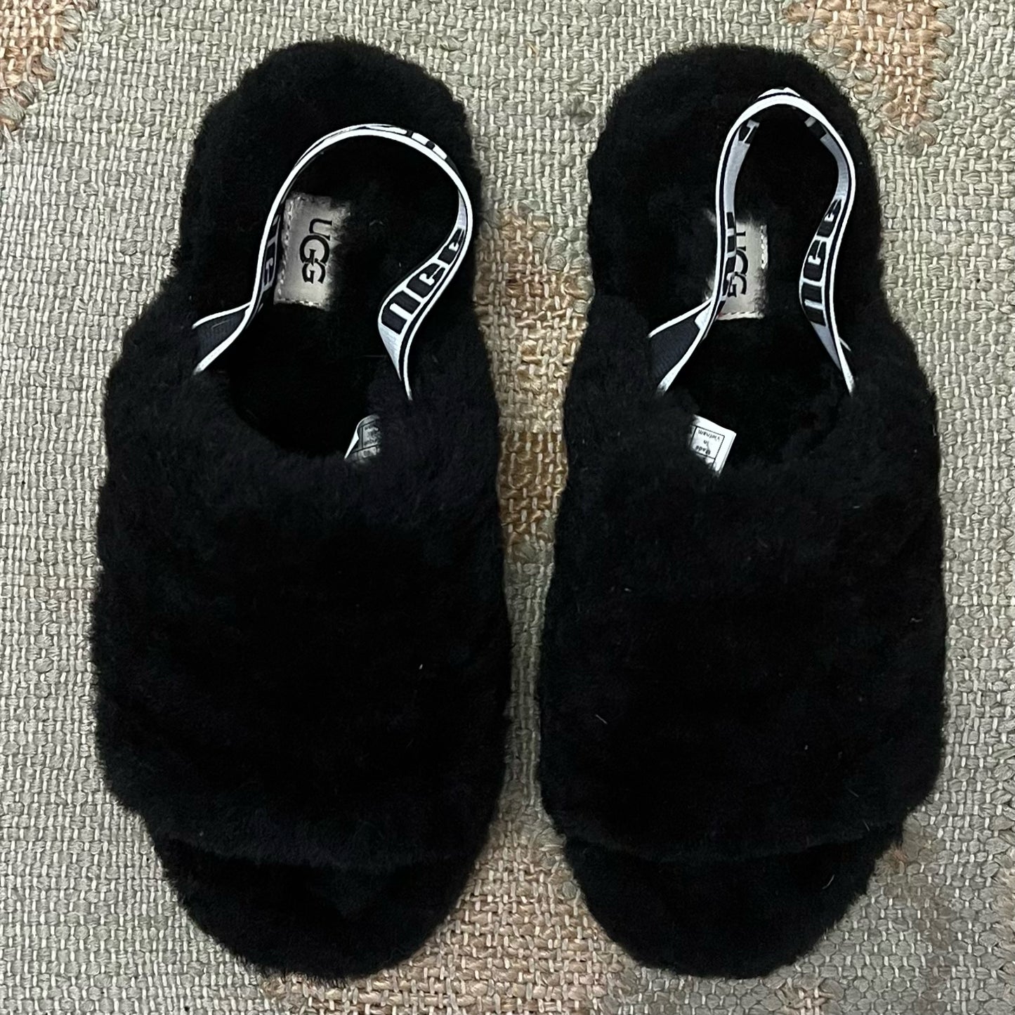 UGG Size 9 Slippers