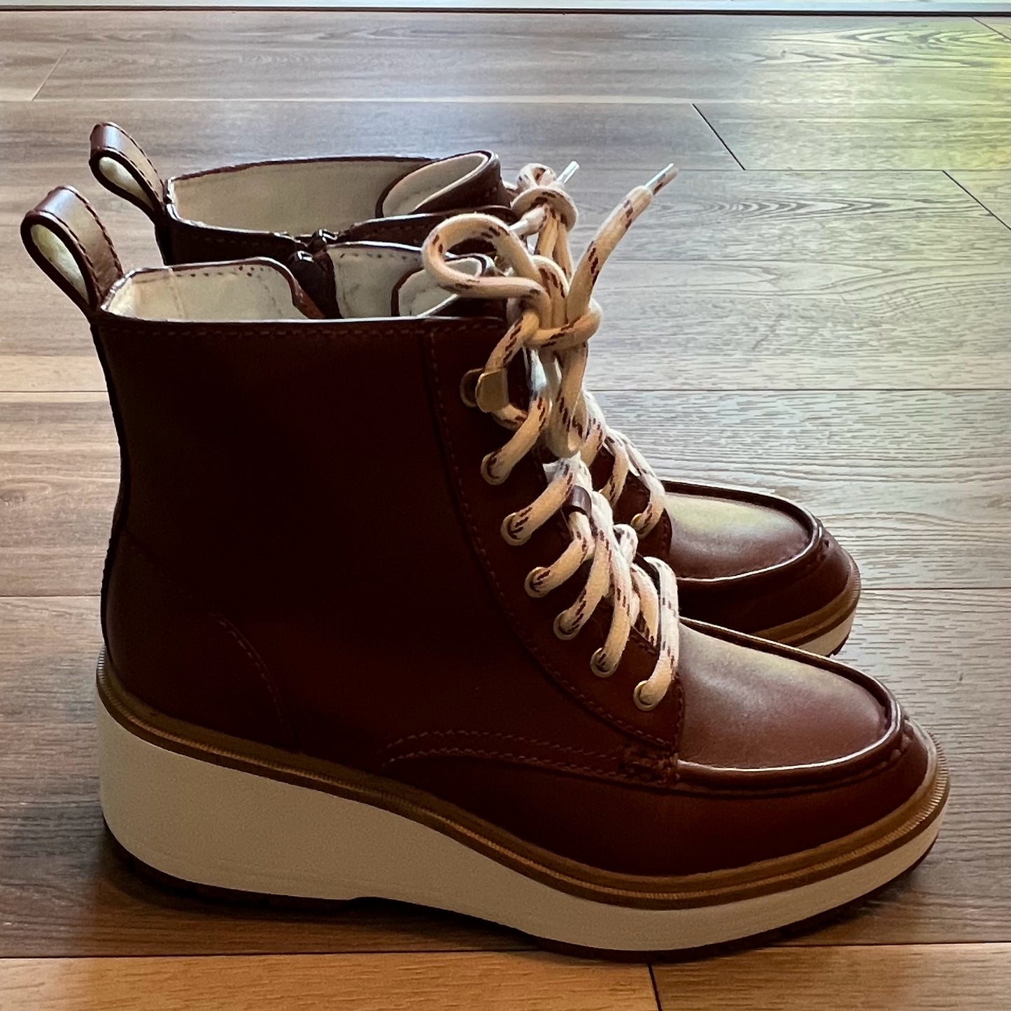 Cole Haan Size 8.5 Boots