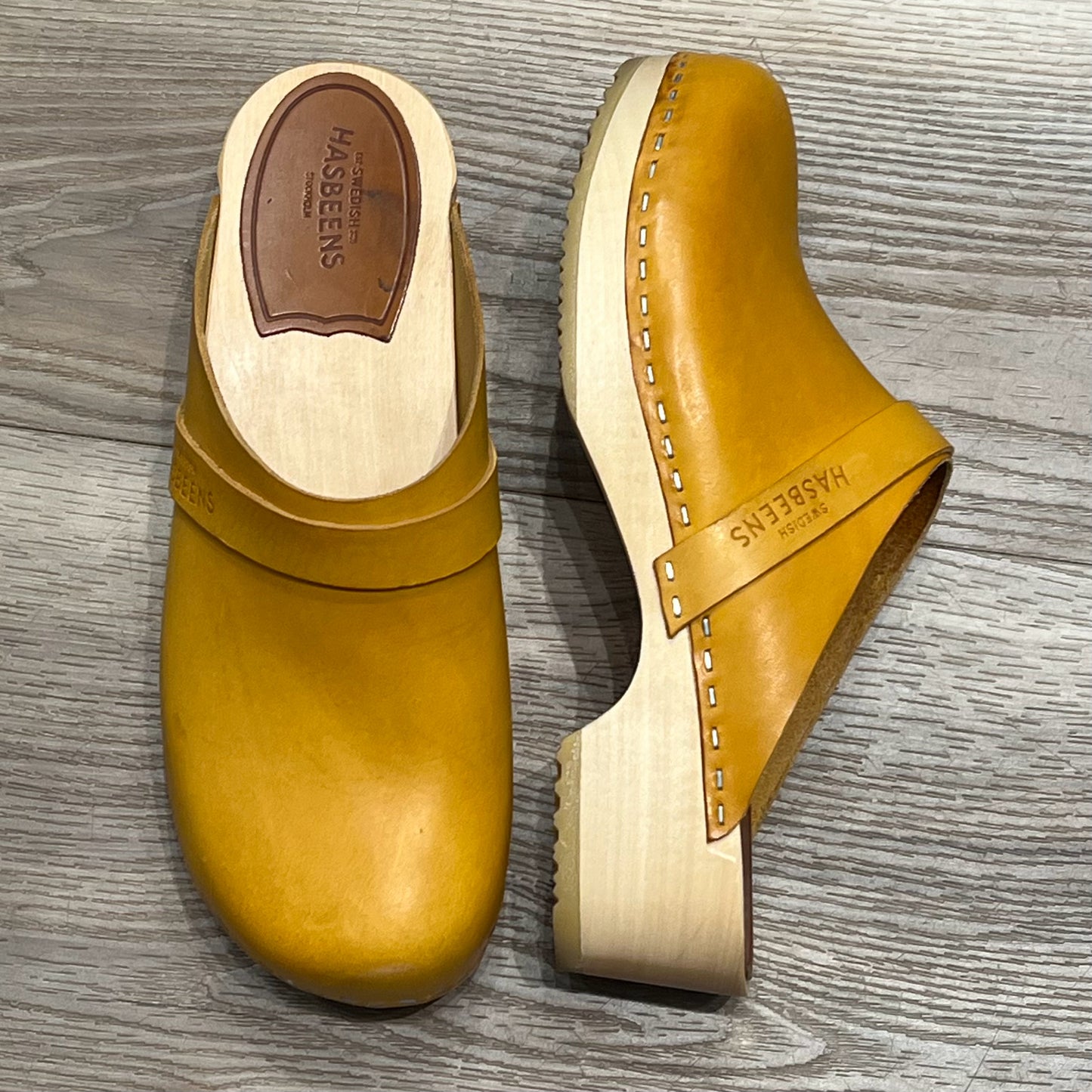 Swedish Hasbeens Size 38 Clogs
