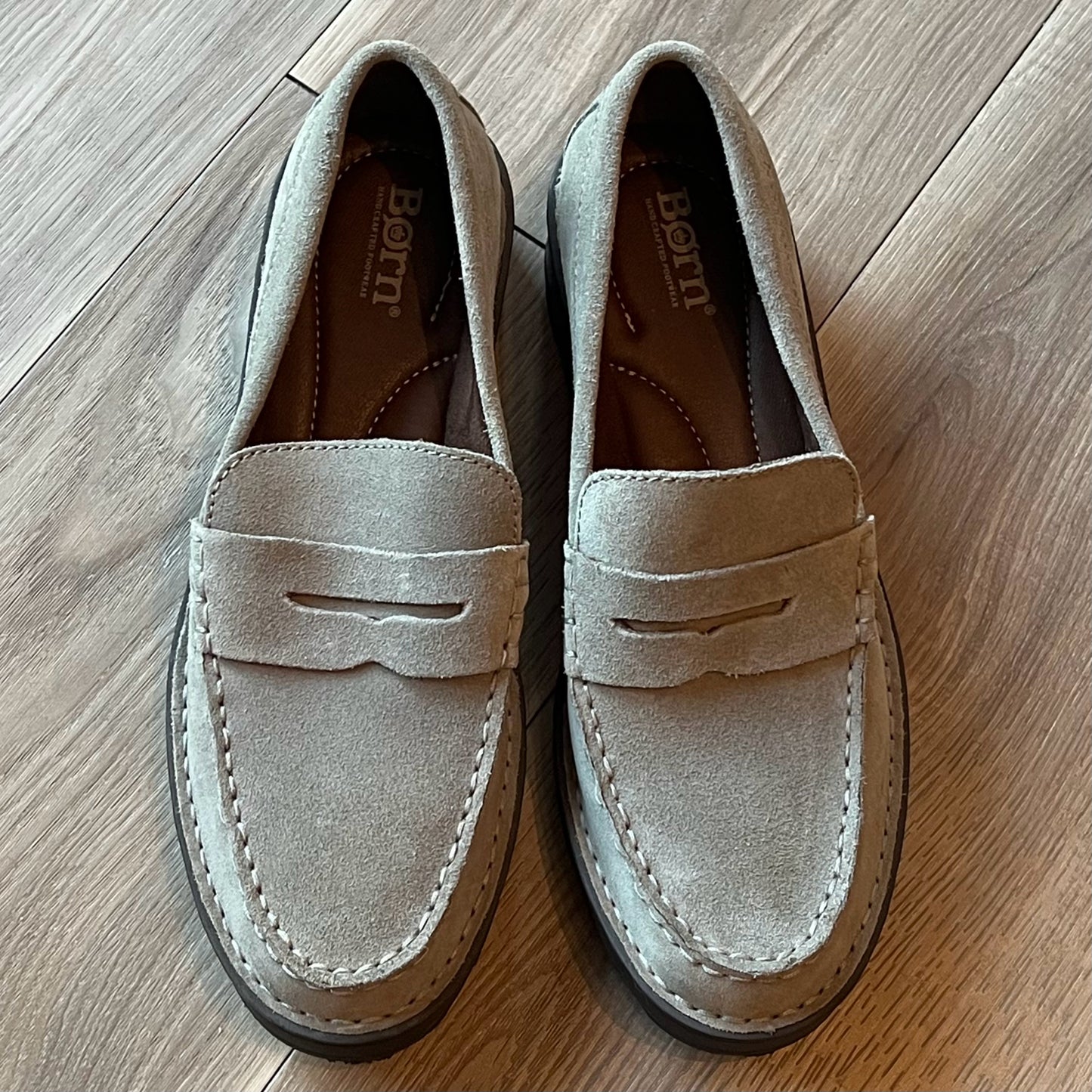 Born Size 8 Loafers