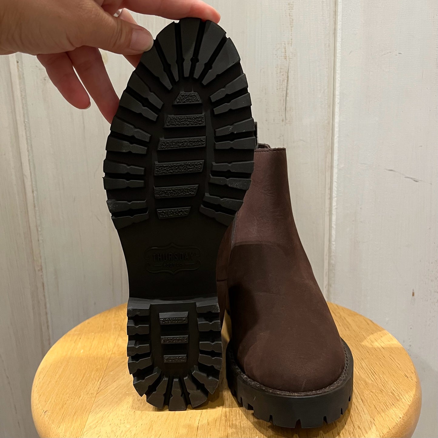 Thursday Boot Company Size 6 Boots
