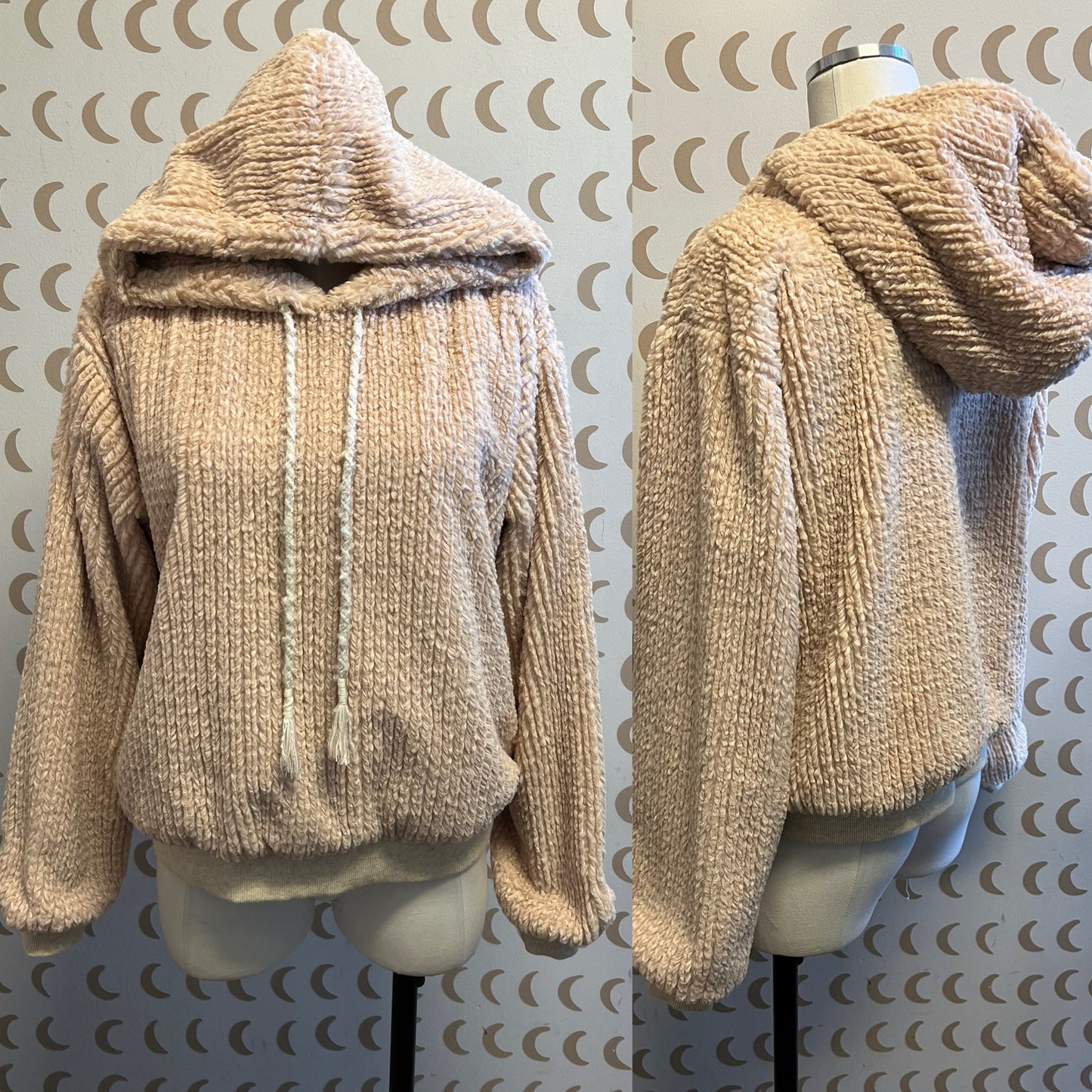 Saturday Sunday Size Small Sweatshirt