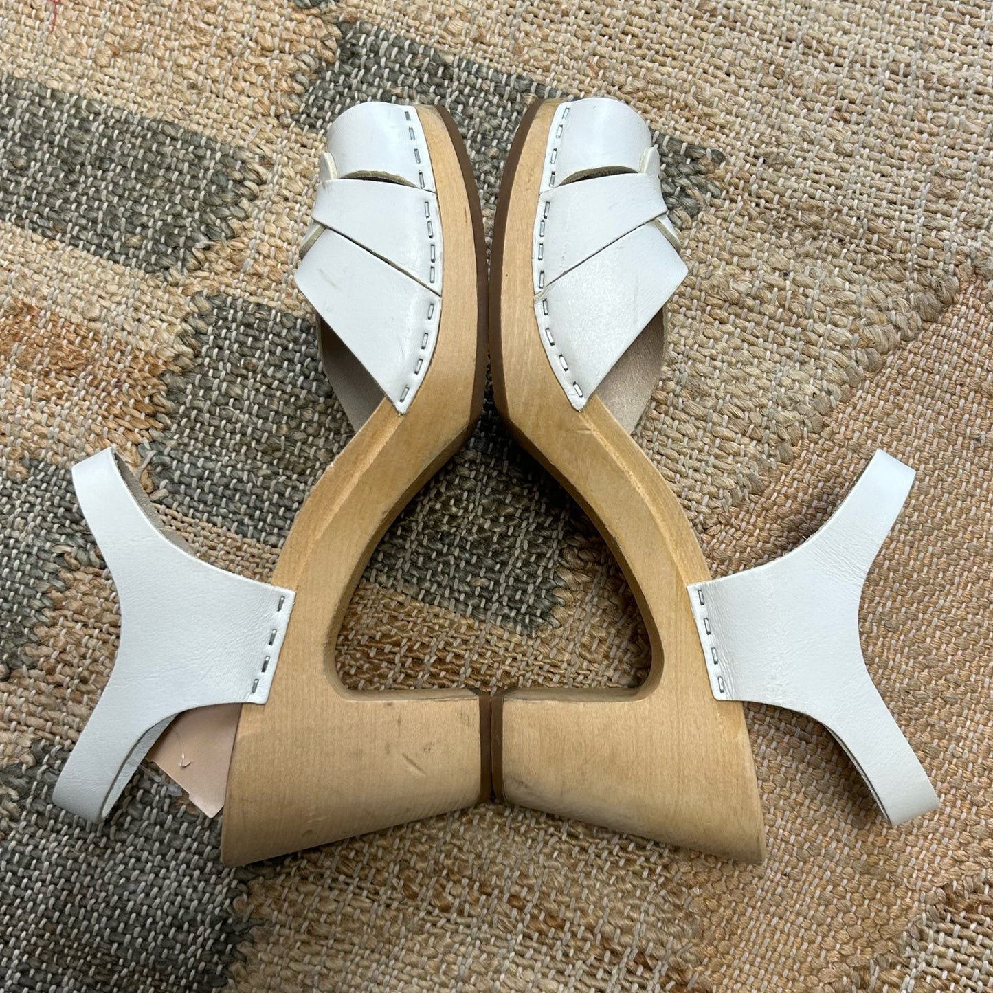 Swedish Hasbeens Size 38 Clogs