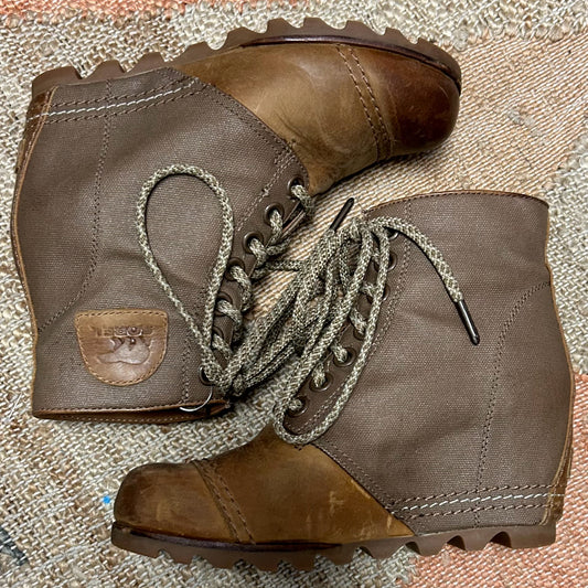 Sorel Size 6.5 Boots