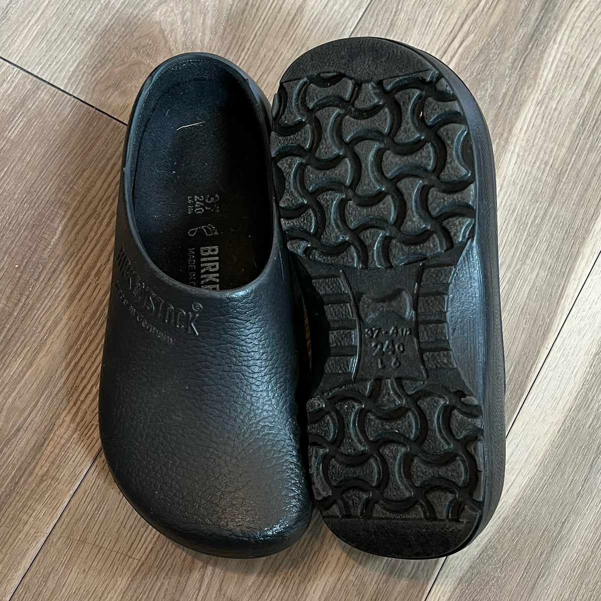 Birkenstock Size 37 Clogs