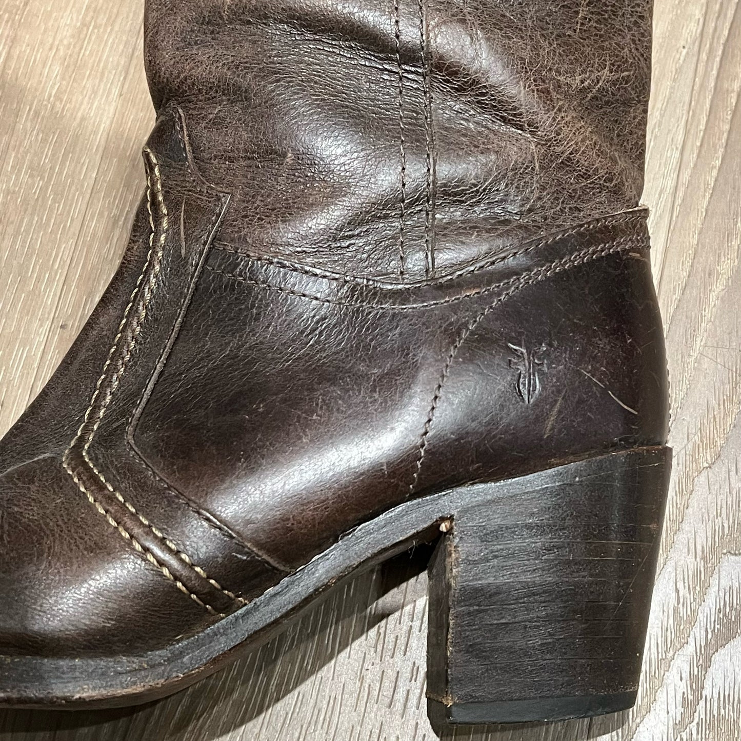 FRYE Size 9 Boots