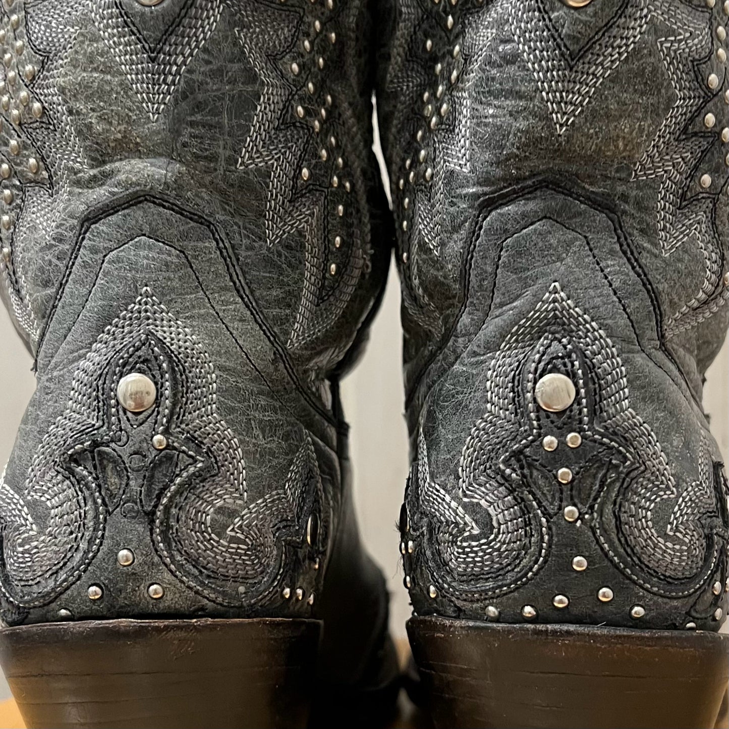Corral Size 6 Boots