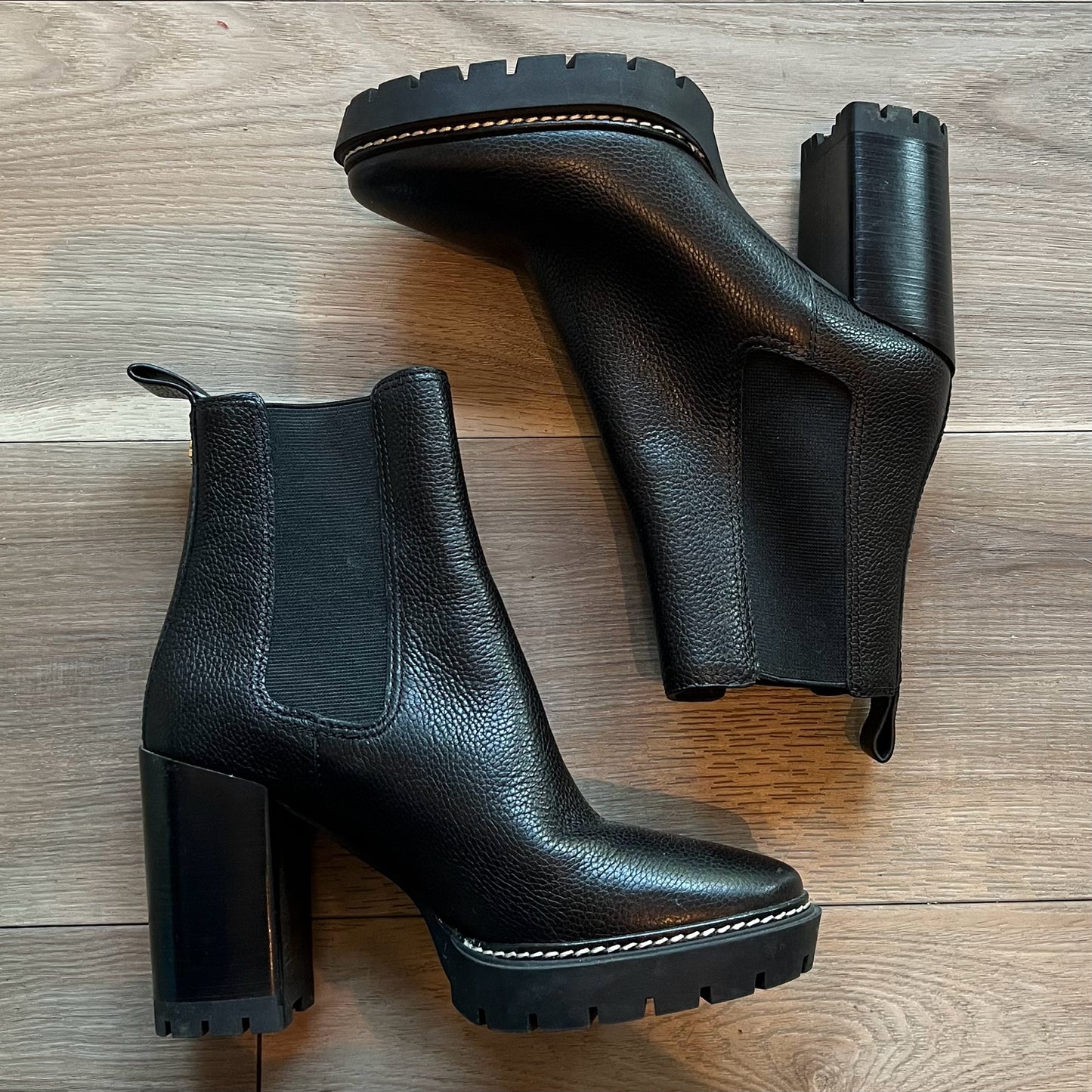 Tory Burch Size 7 Boots