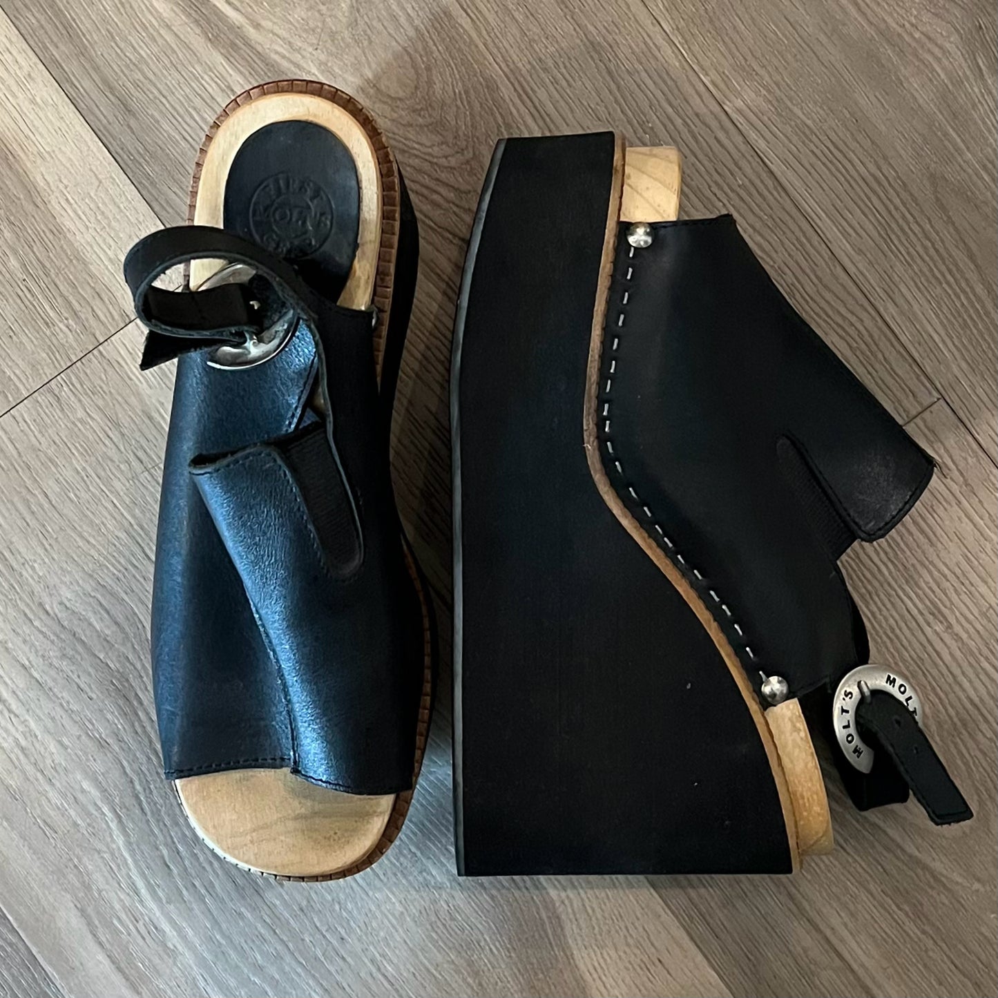 Molt's Sandals