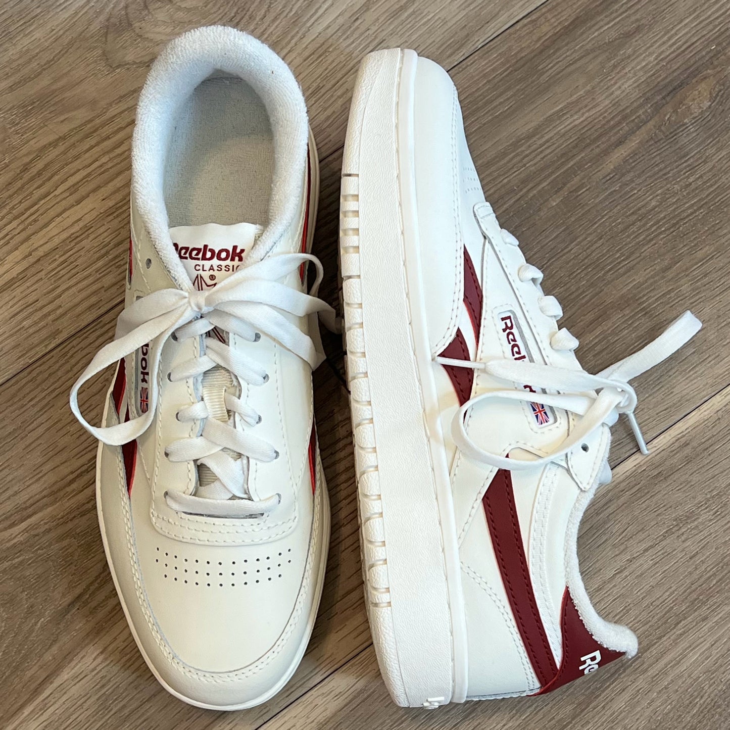 Reebok Size 8 Sneakers