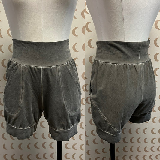 ripple Size Medium Shorts