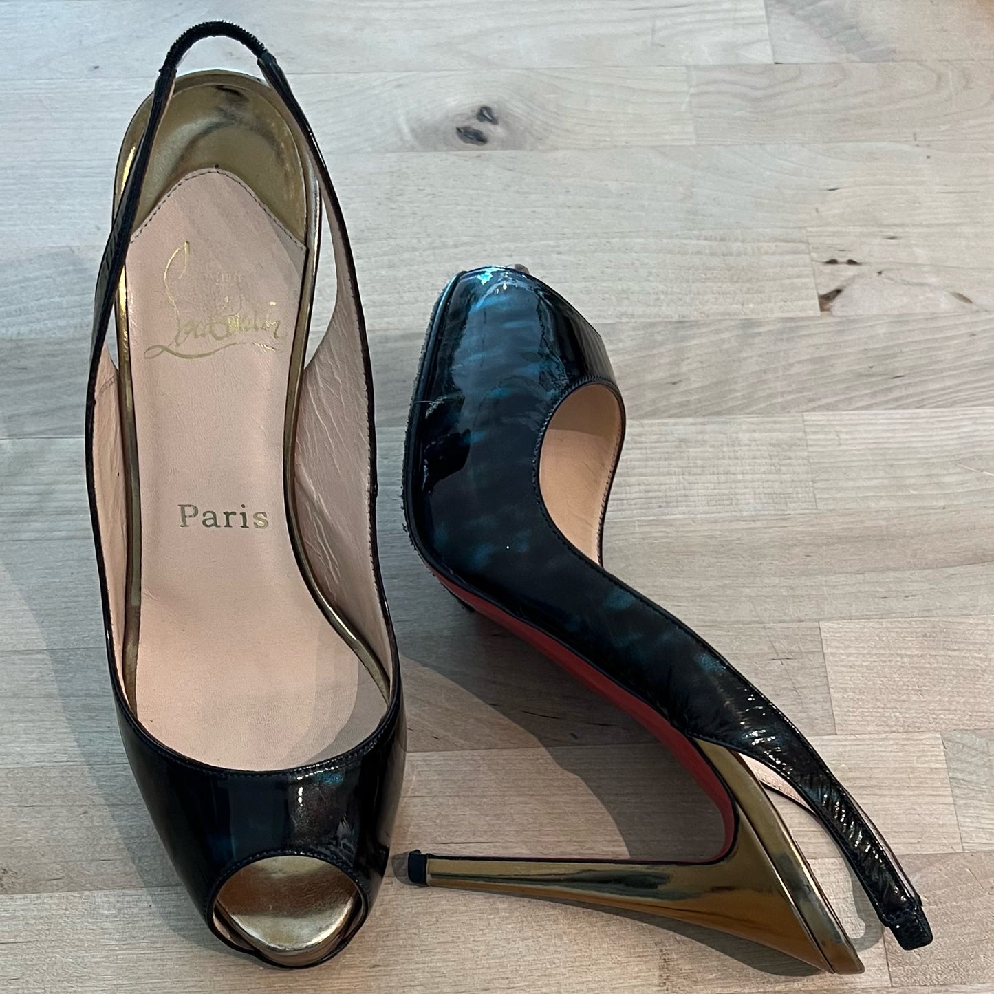 Christian Louboutin Size 37 Heels