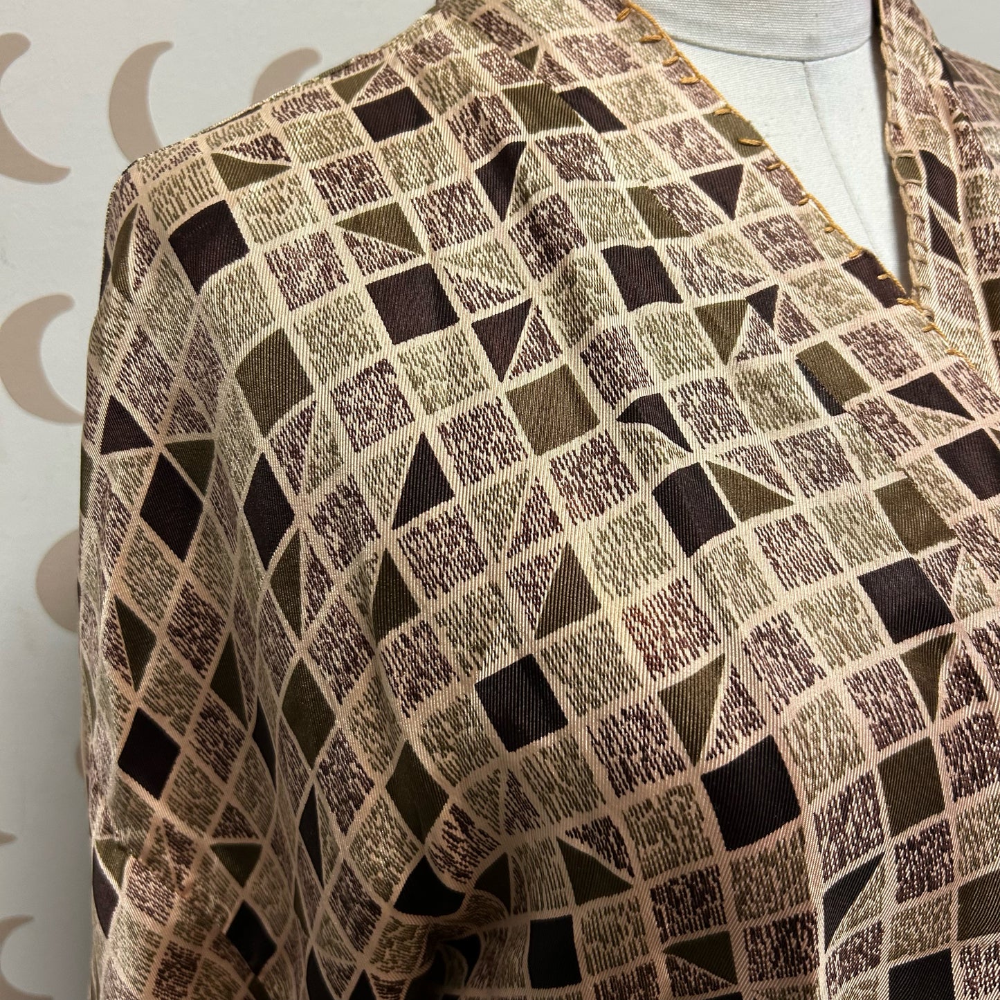 John Weitz Size M/L Robe