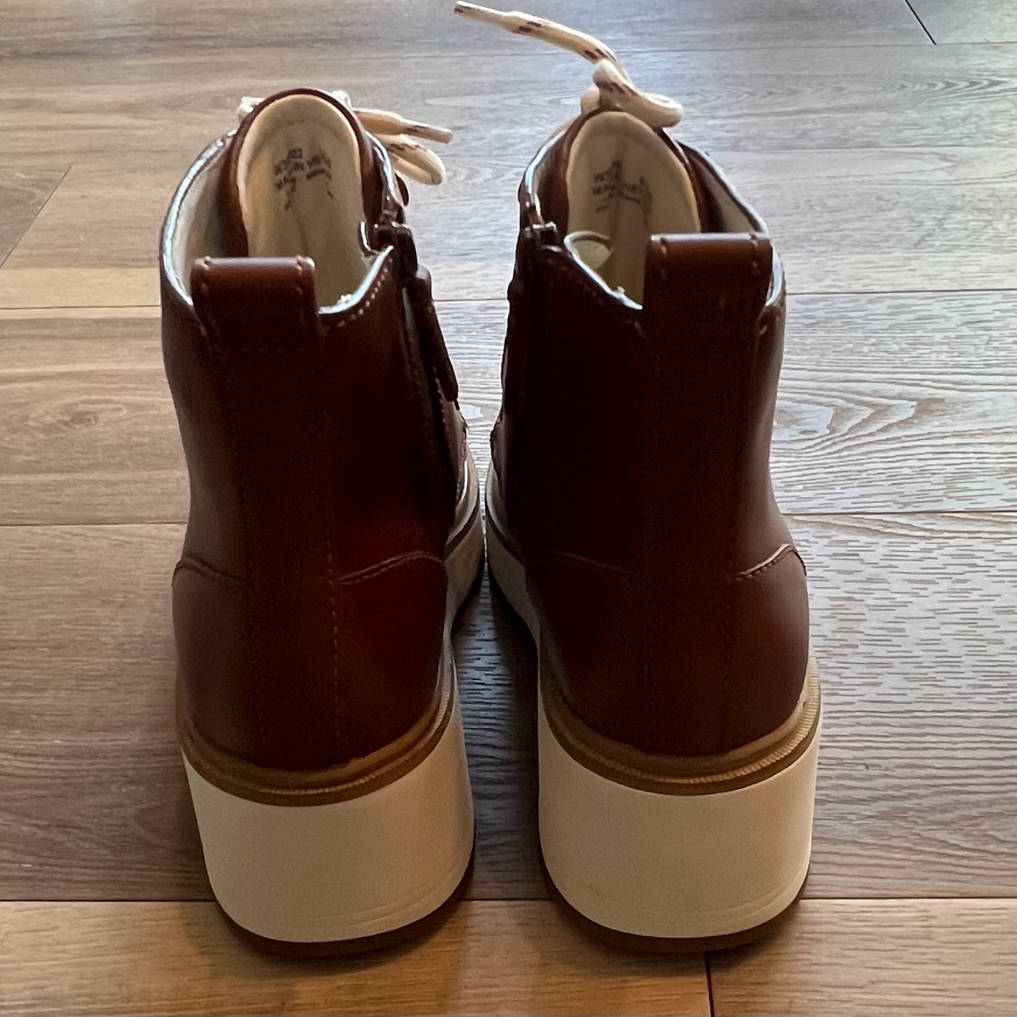 Cole Haan Size 8.5 Boots