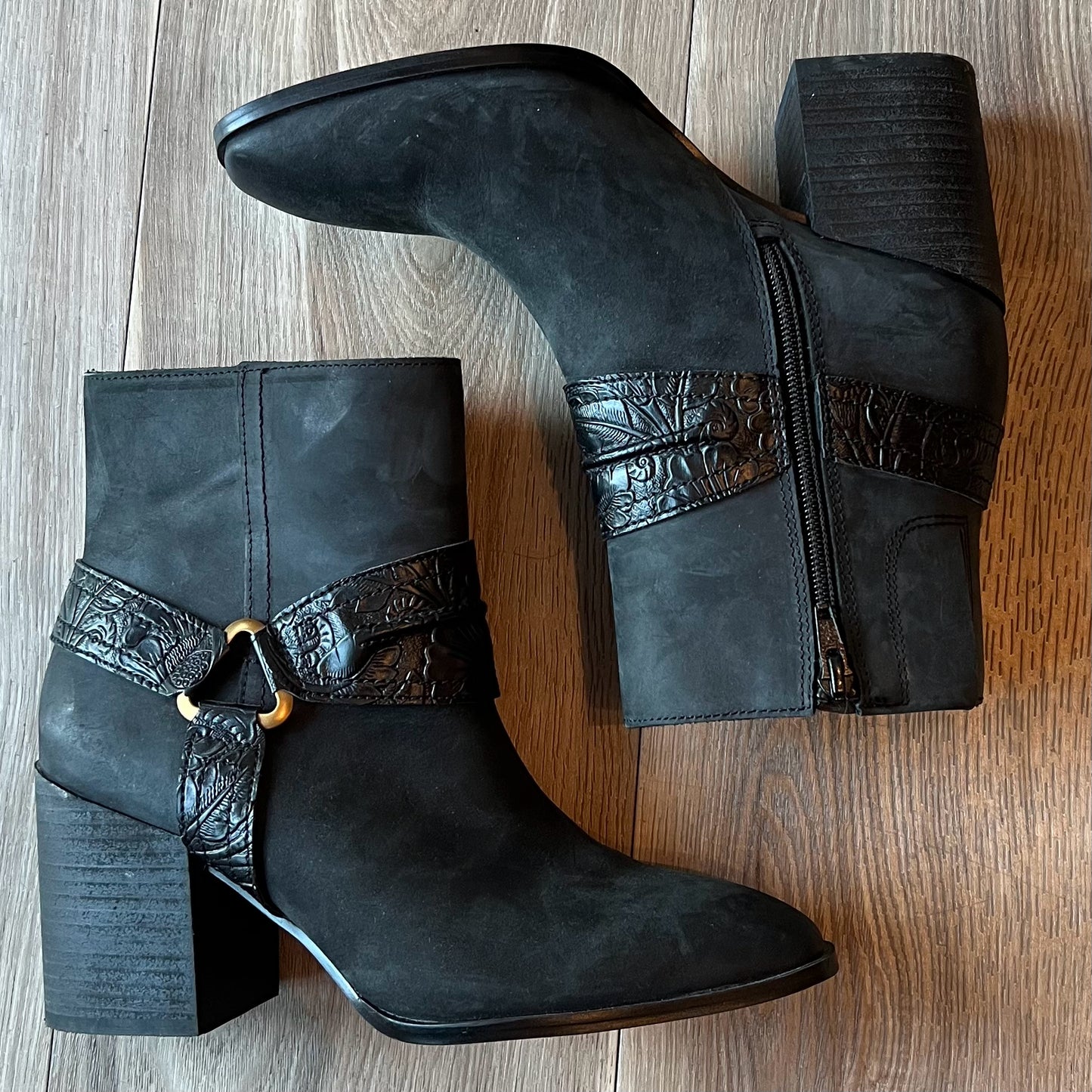Vionic Size 7 Boots
