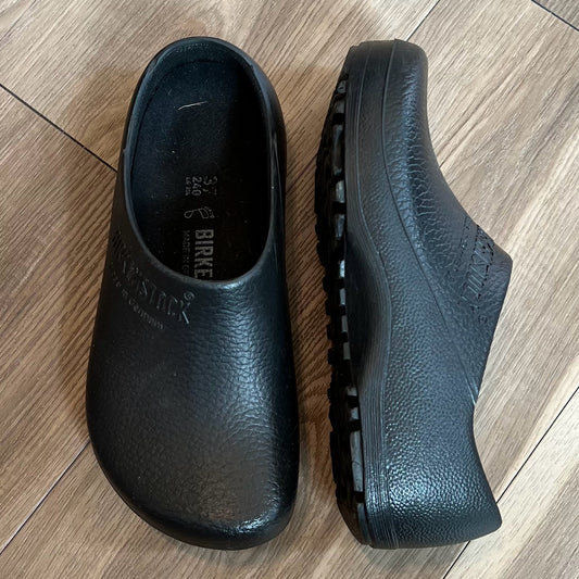 Birkenstock Size 37 Clogs