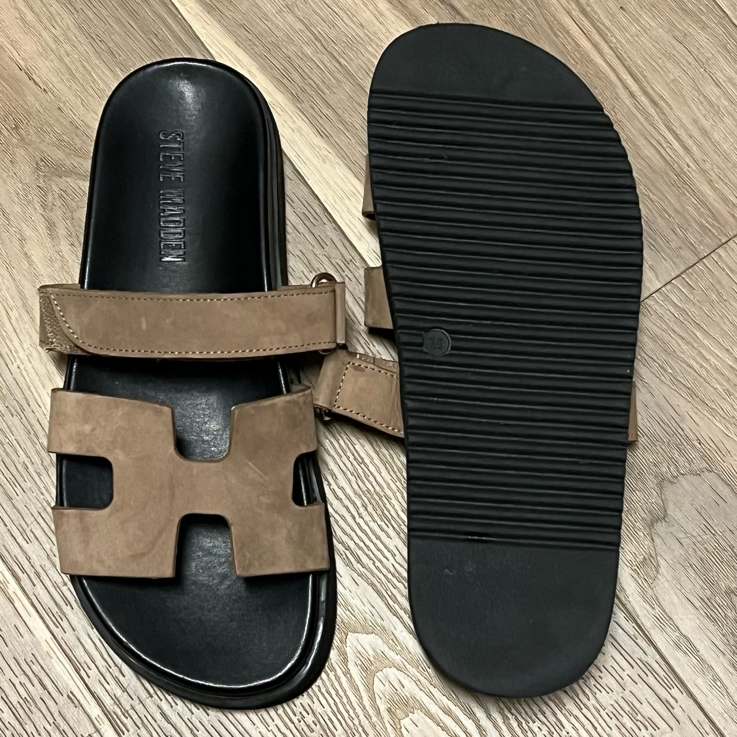Steve Madden Size 7.5 Sandals