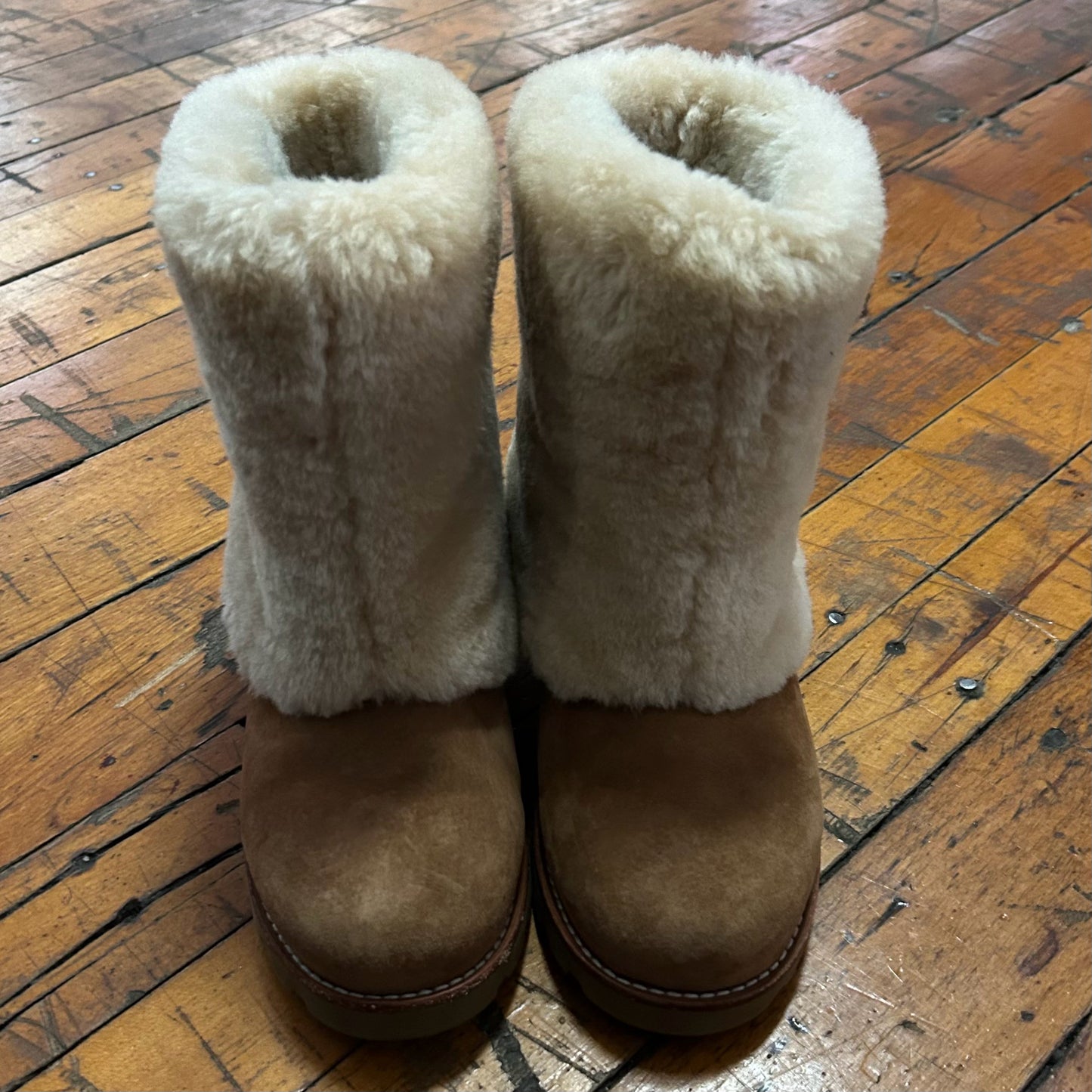 UGG Size 6 Boots