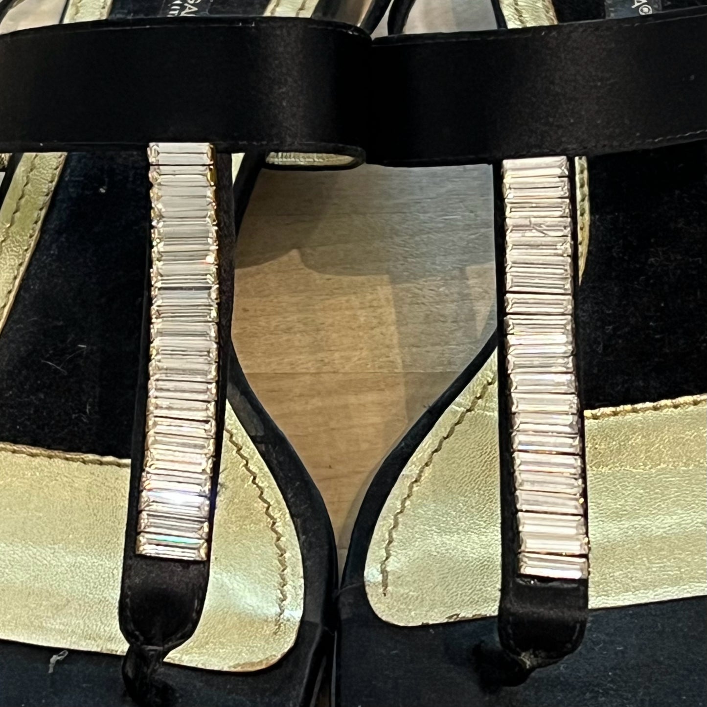 Dolce & Gabbana Size 37 Sandals