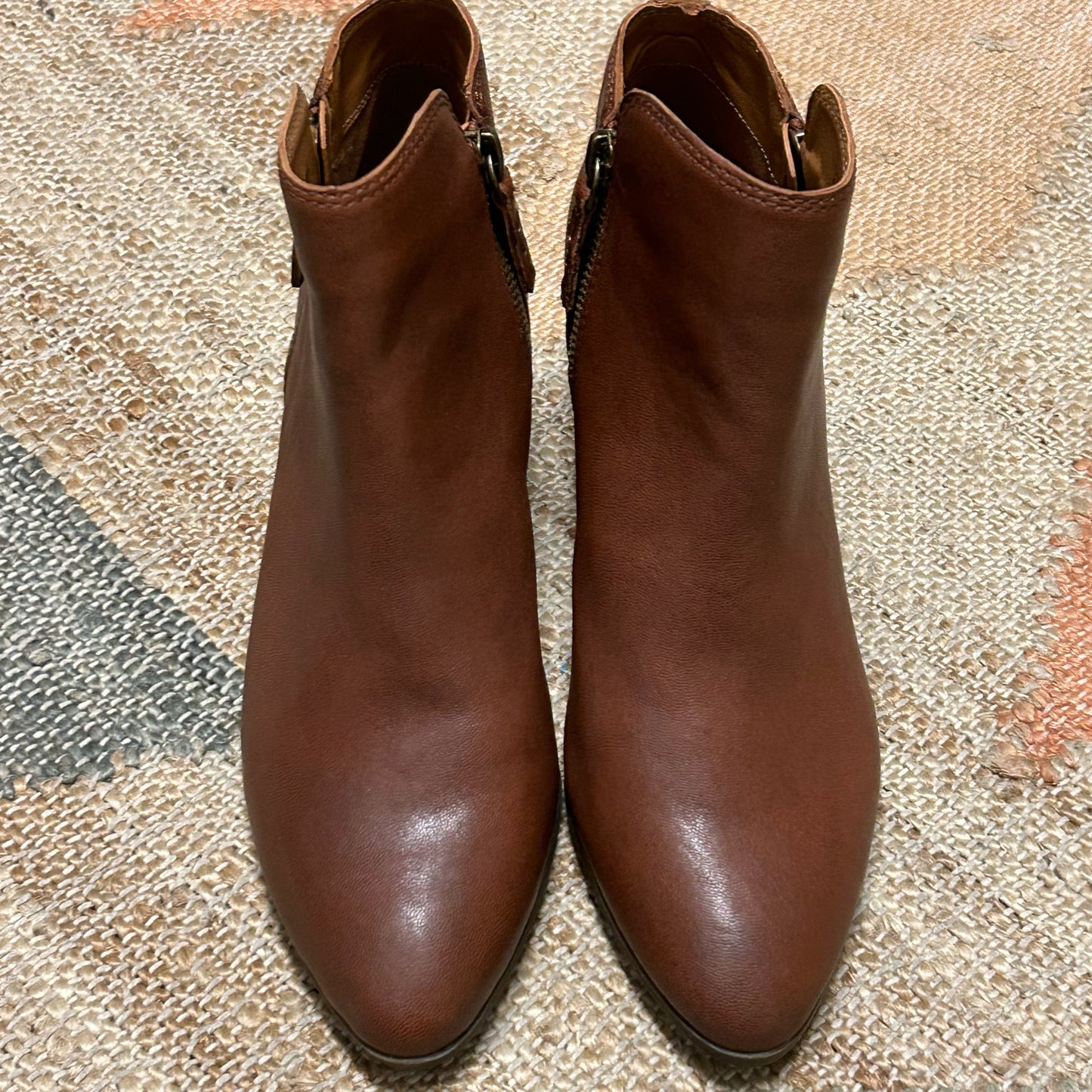 FRYE Size 7.5 Boots