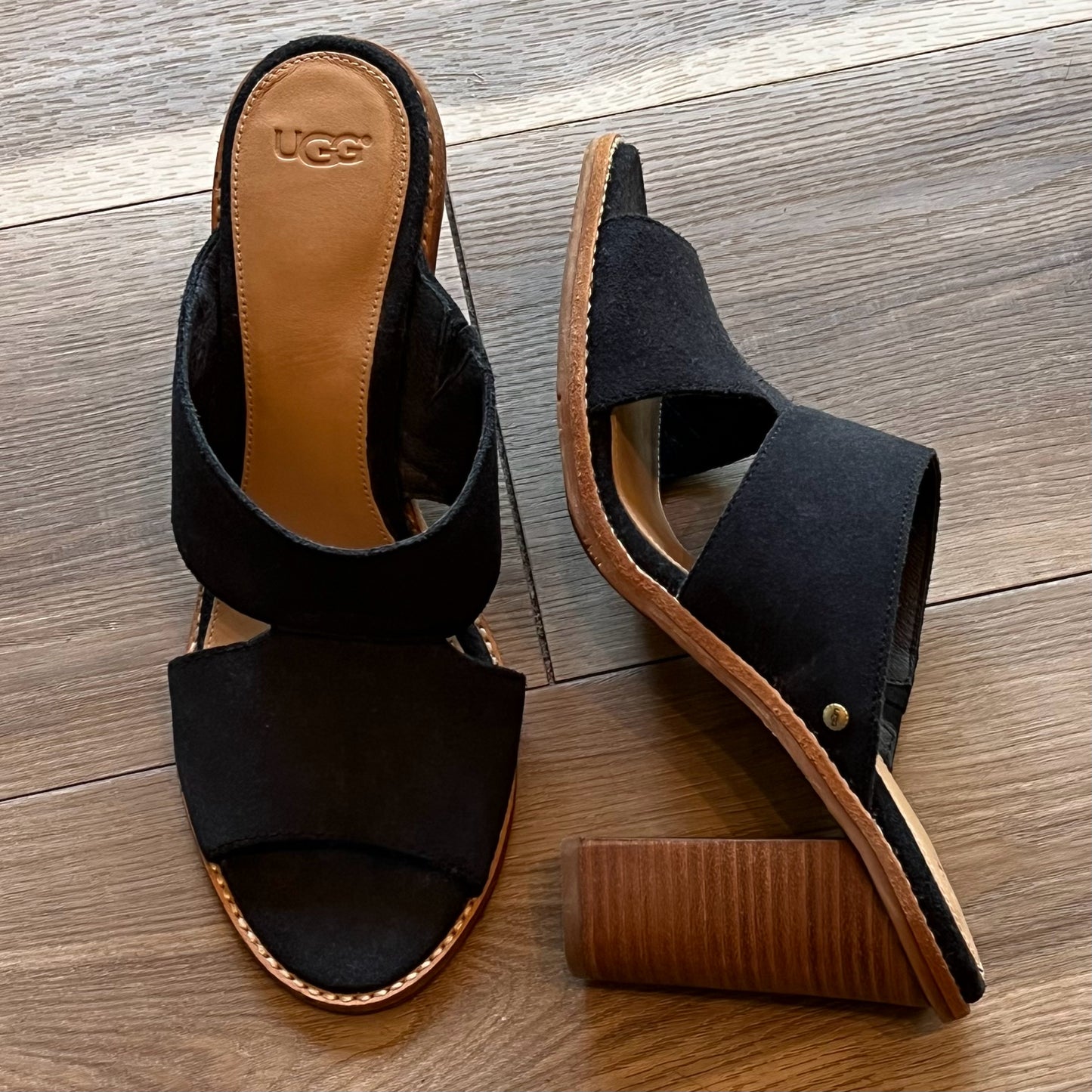 UGG Size 9.5 Heels