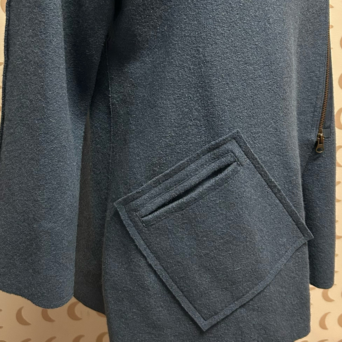 Beyond Threads Size Medium Coat
