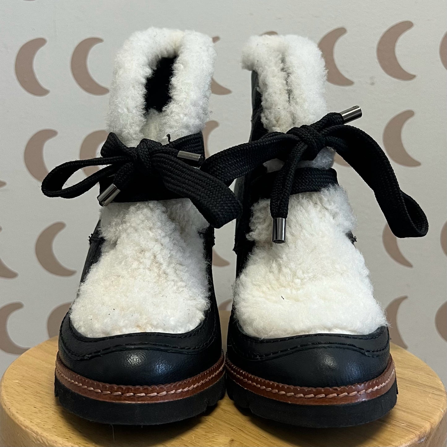 Fabianelli Size 7.5 Wedge