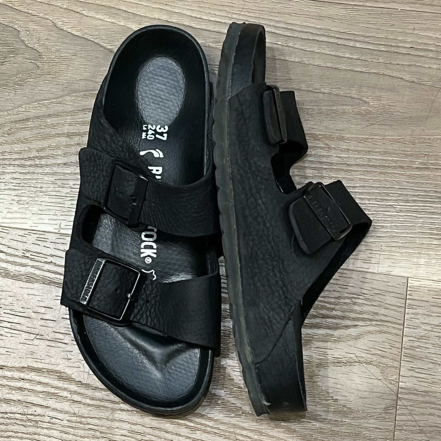 Birkenstock Size 37 Sandals