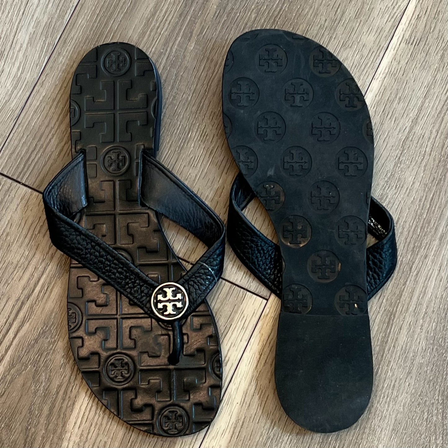 Tory Burch Size 6 Sandals