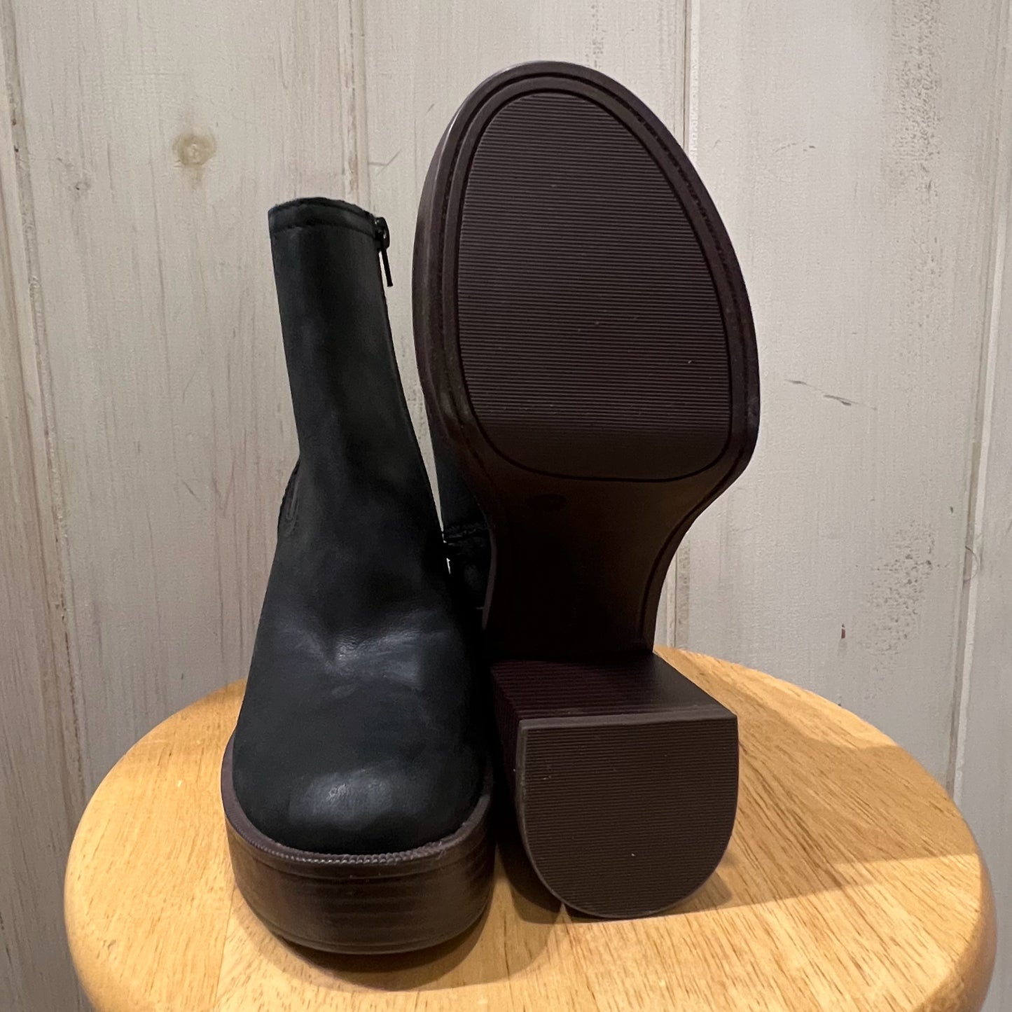 Lucky Brand Size 6 Boots