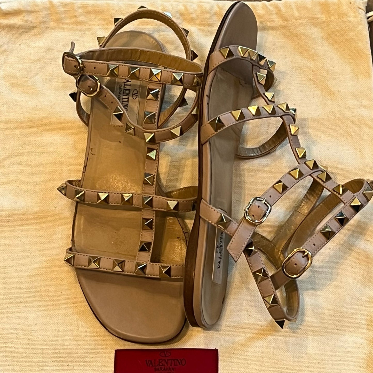 Valentino Size 36 Sandals